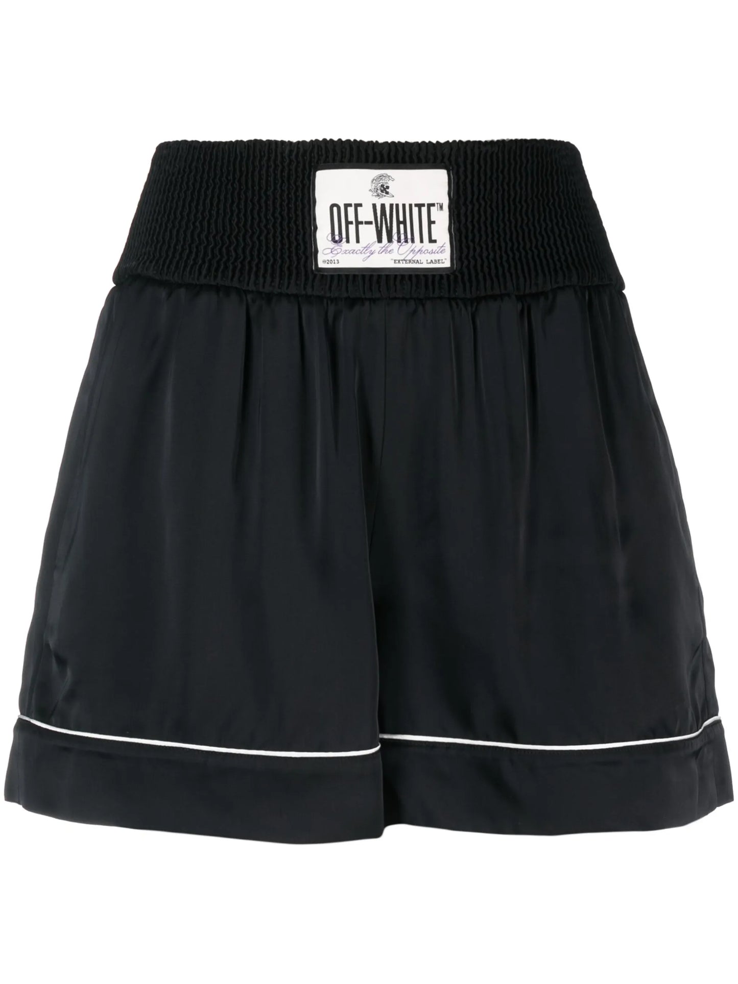 logo-patch shorts