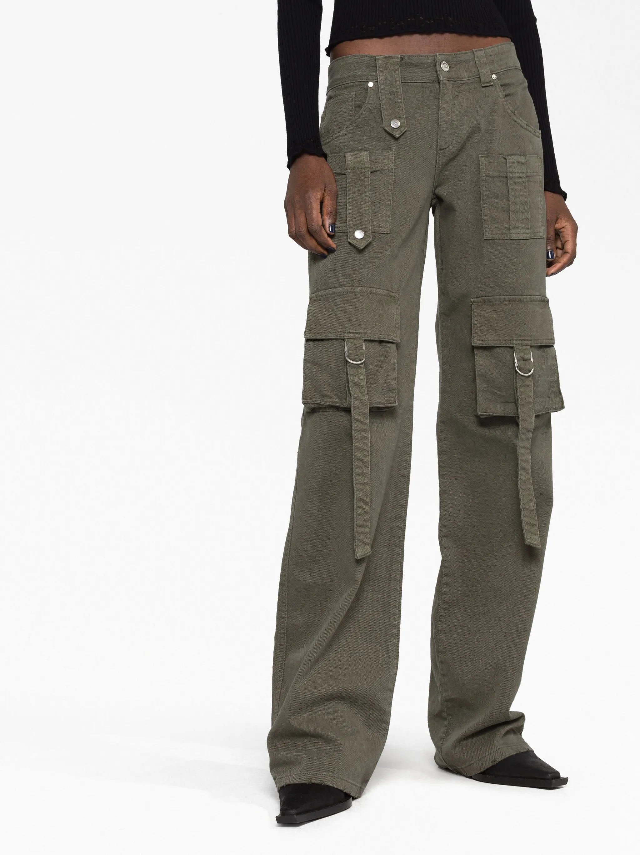 straight-leg cargo-pocket trousers