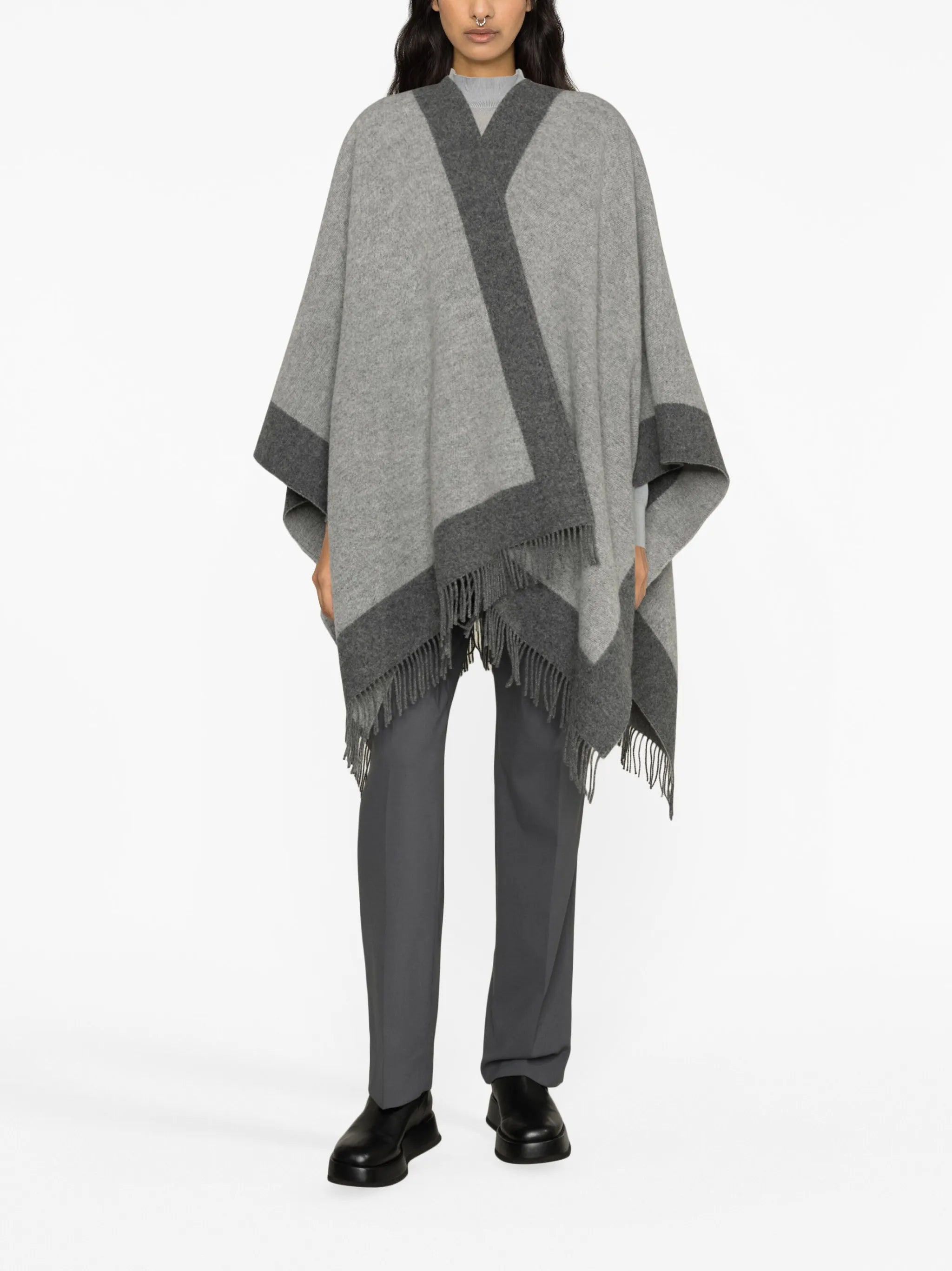 contrasting-border wool cape