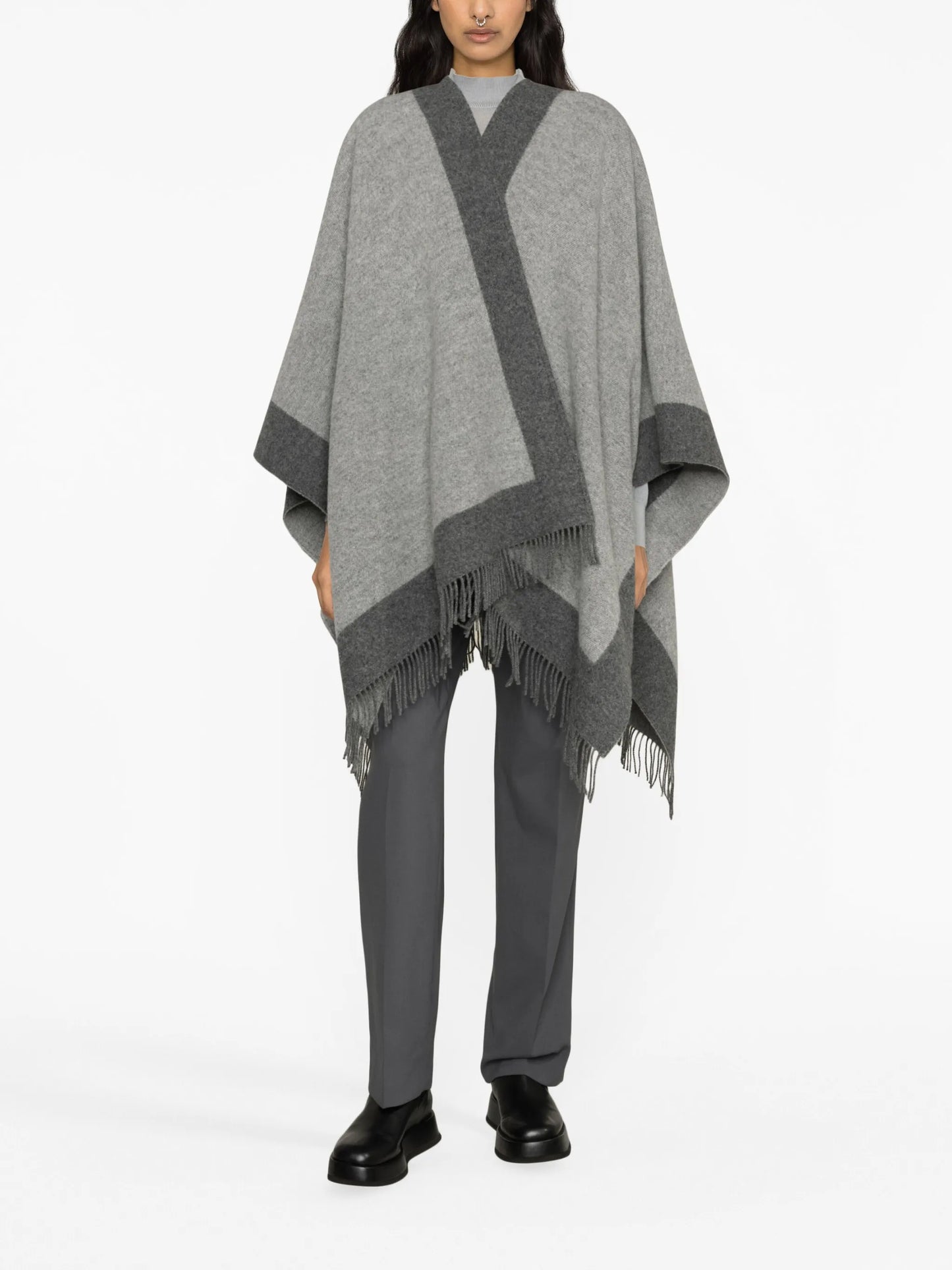 contrasting-border wool cape
