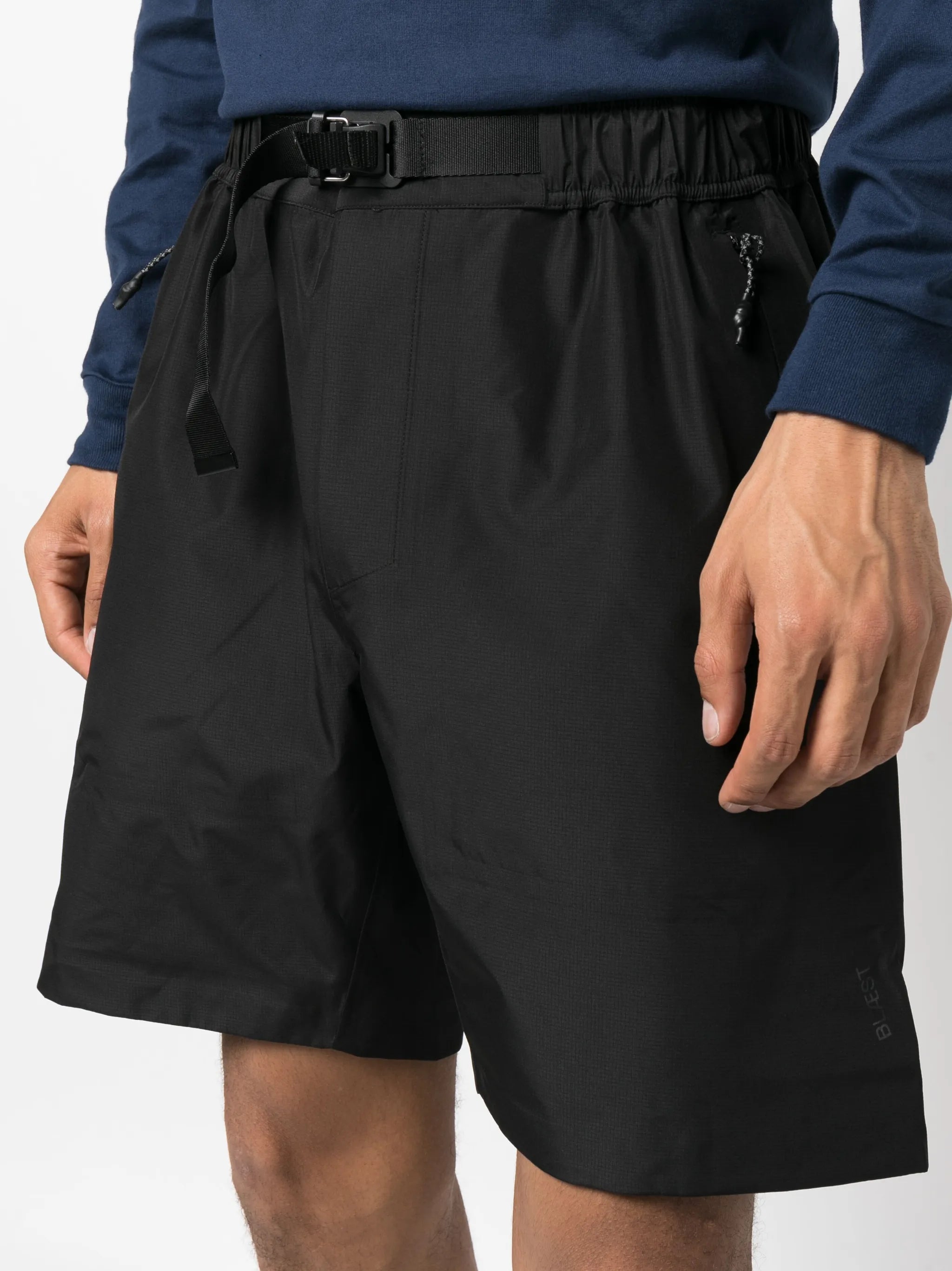 belted running shorts