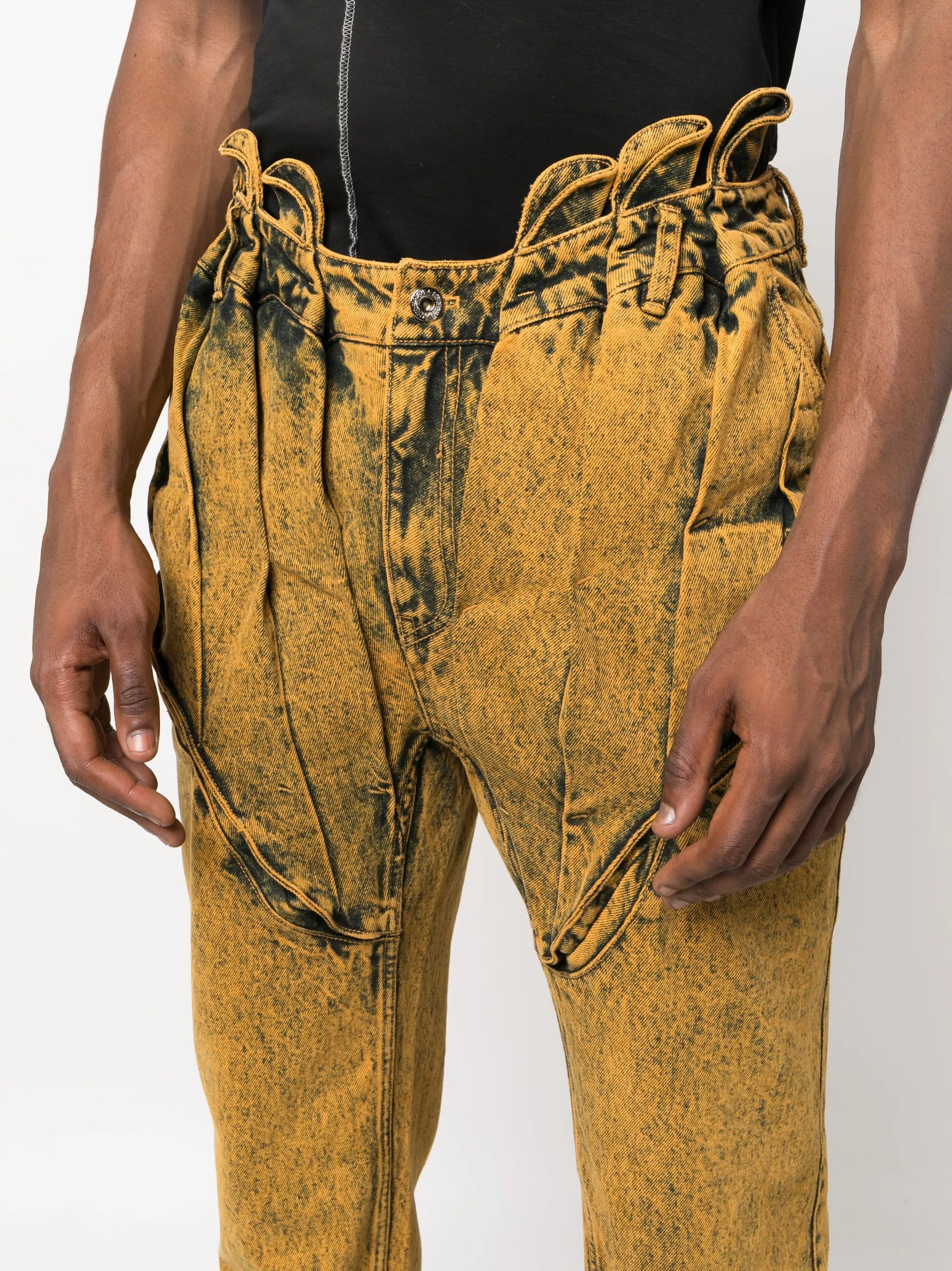 mid-rise straight-leg jeans