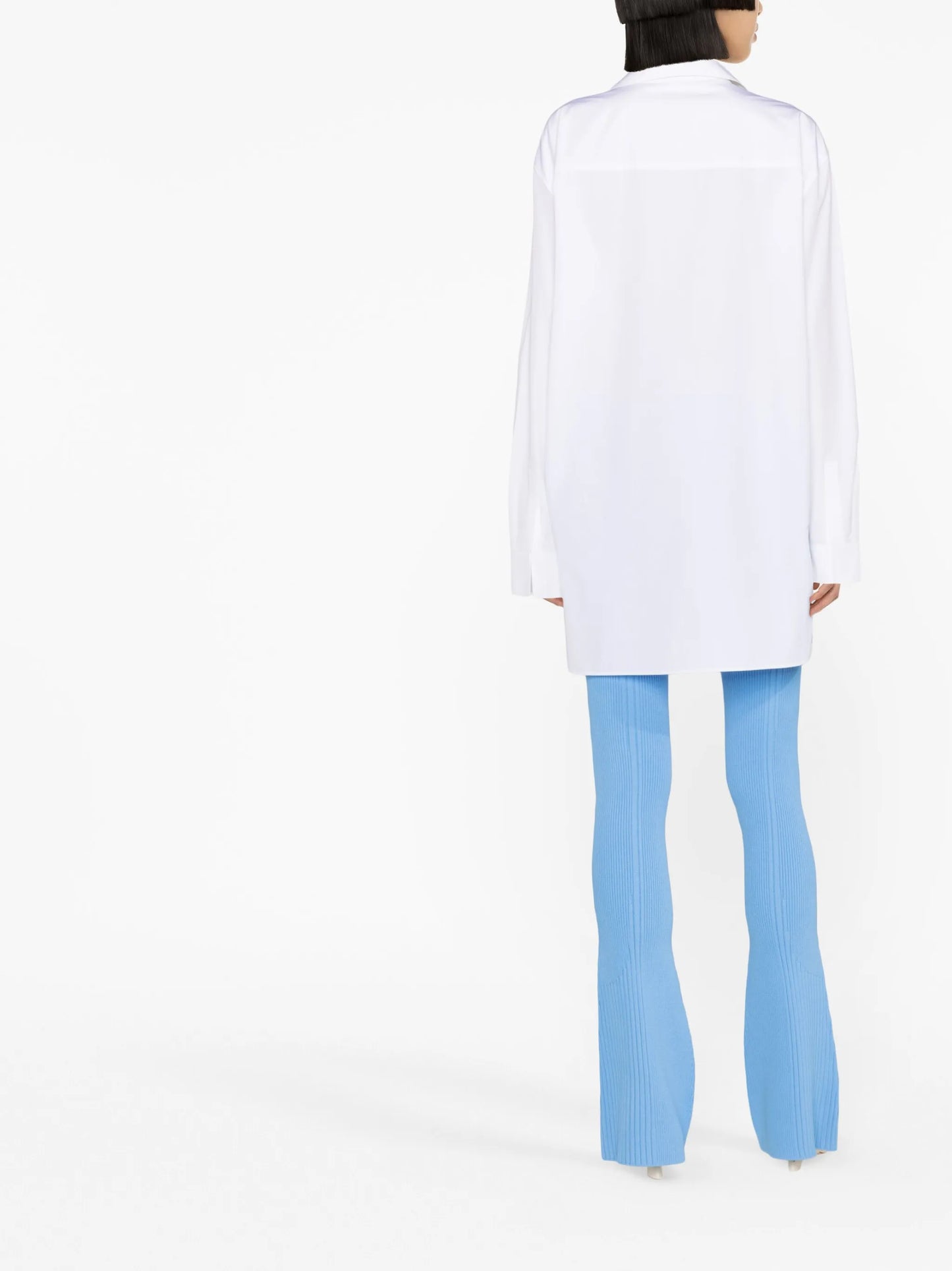 long-sleeve button-fastening shirt