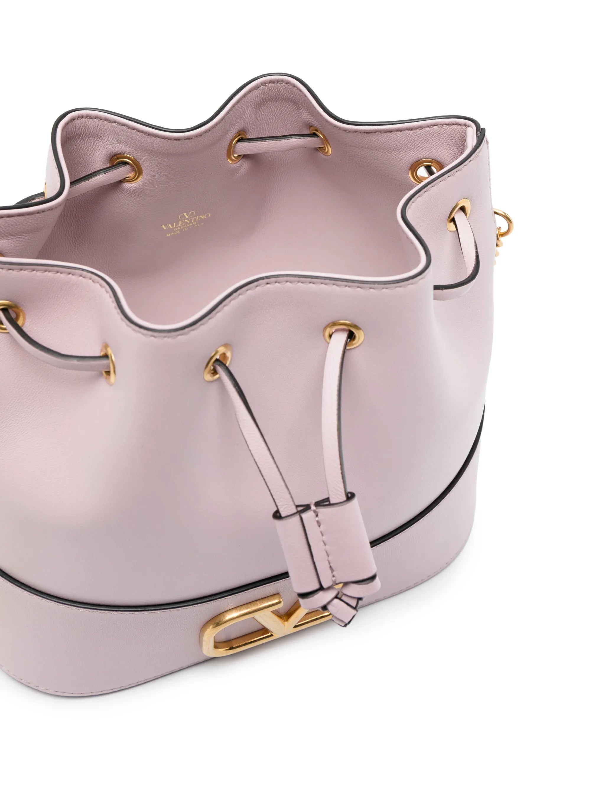 VLogo Signature leather bucket bag
