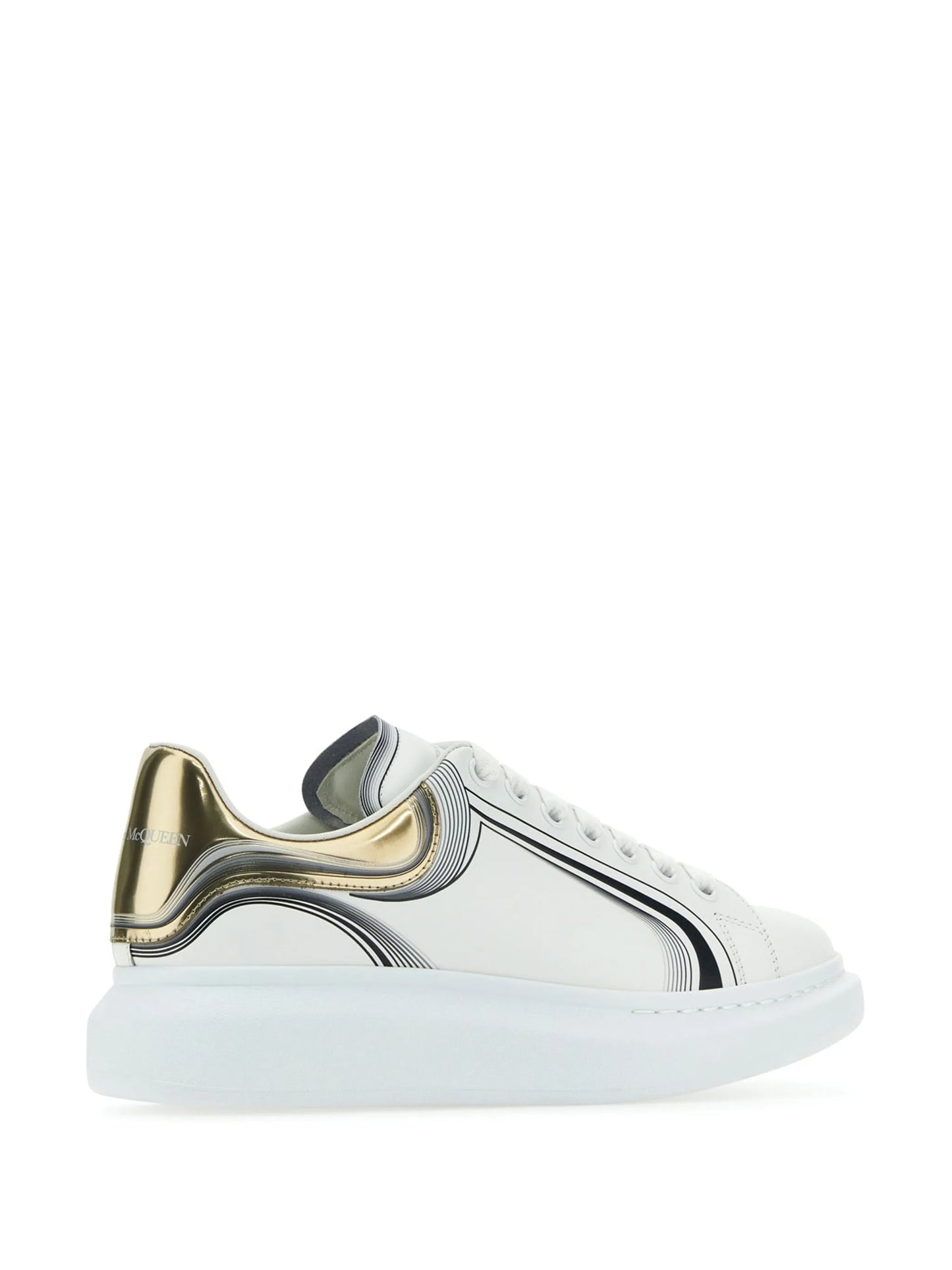 Oversized low-top sneakers