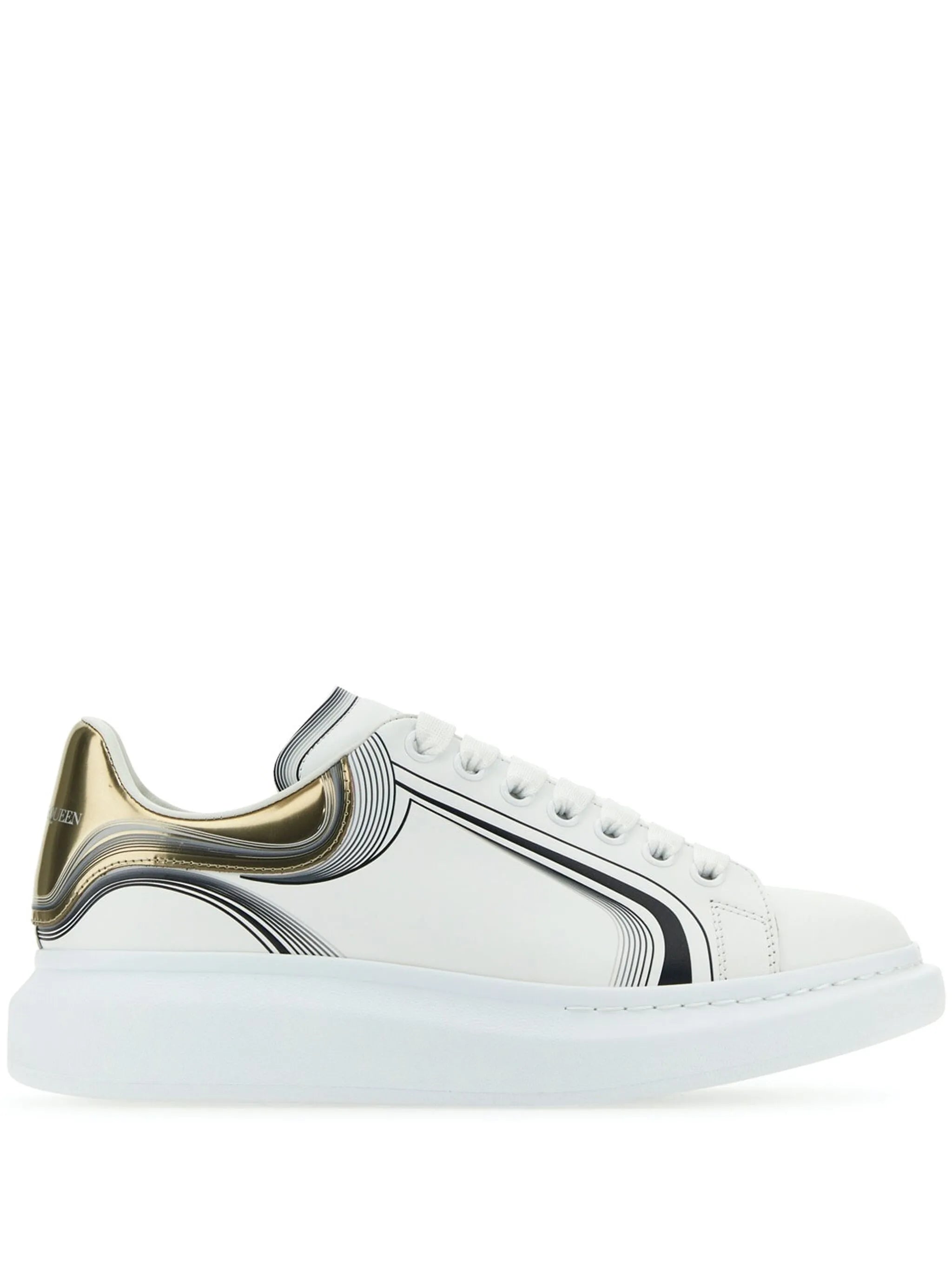 Oversized low-top sneakers