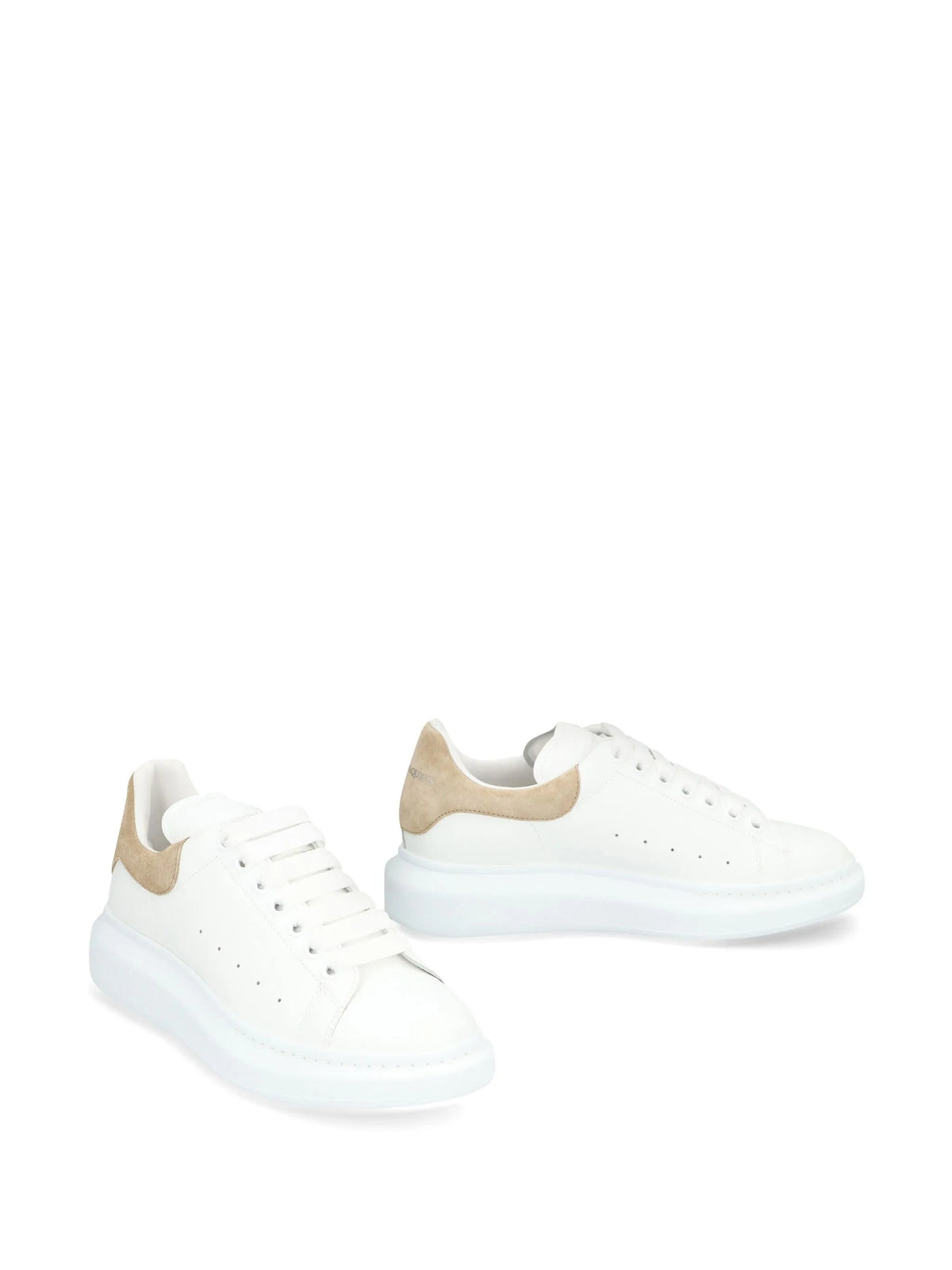 Oversized low-top sneakers