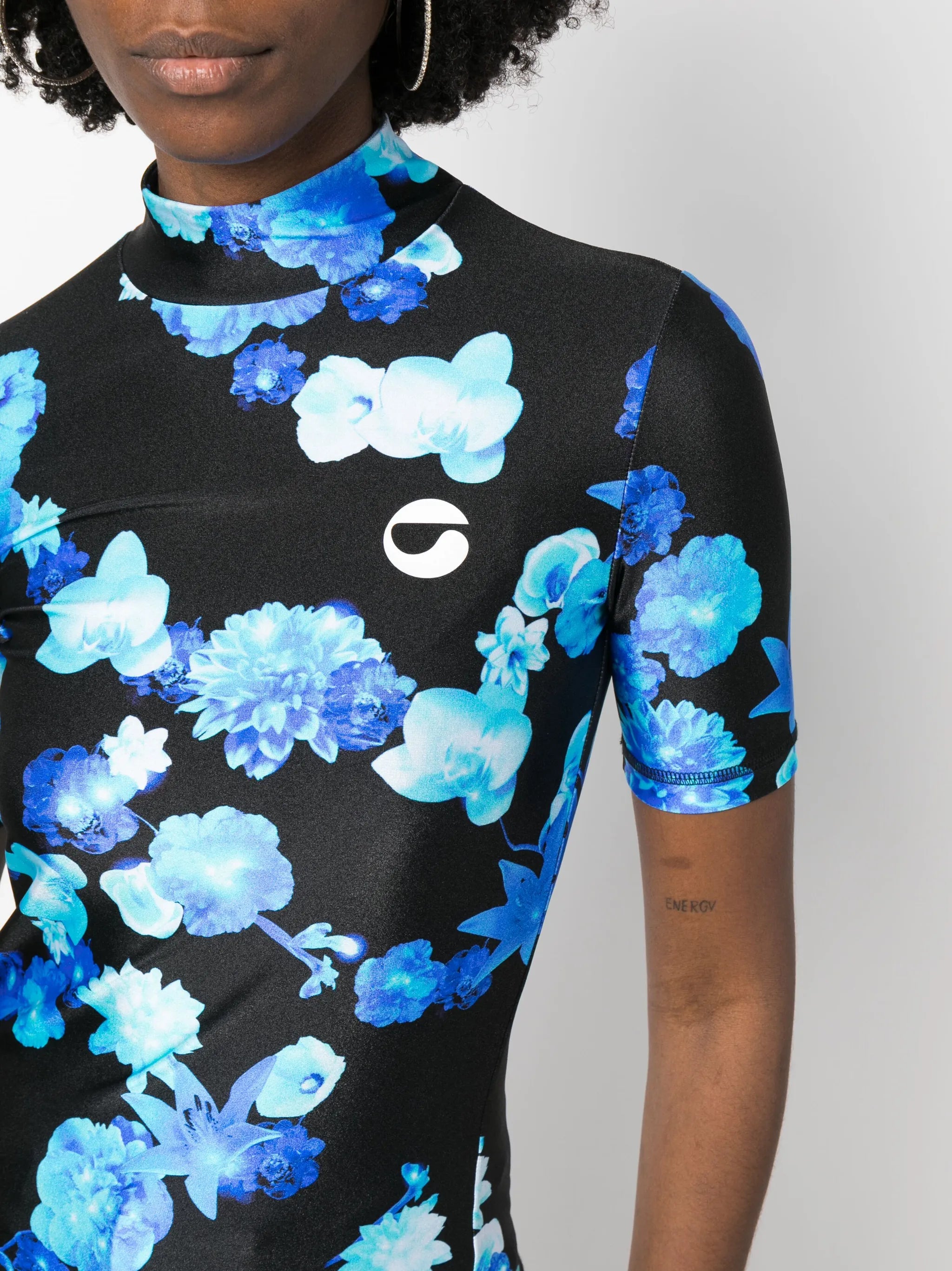 floral-print short-sleeve top