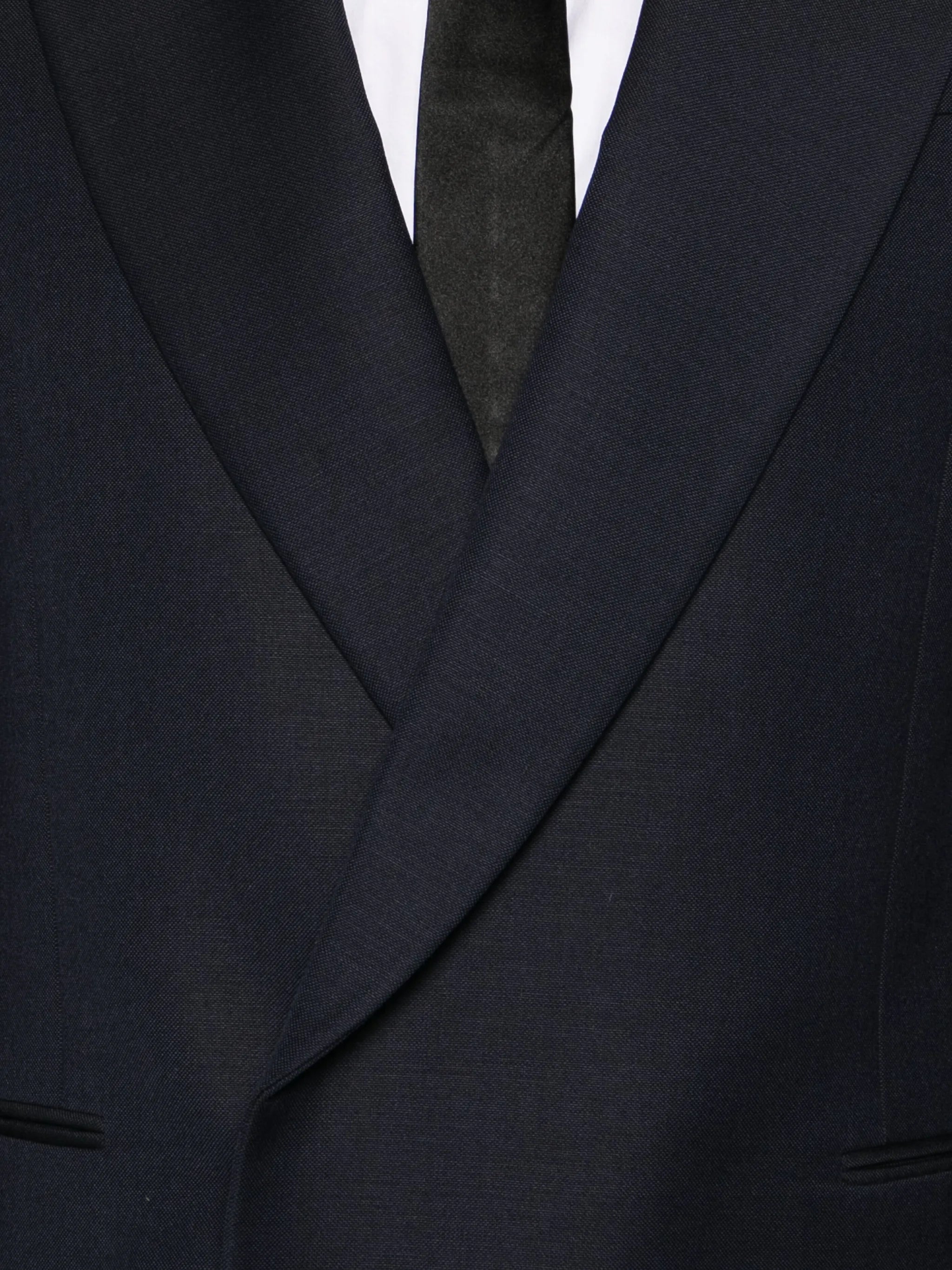 peak-lapels double-breasted blazer