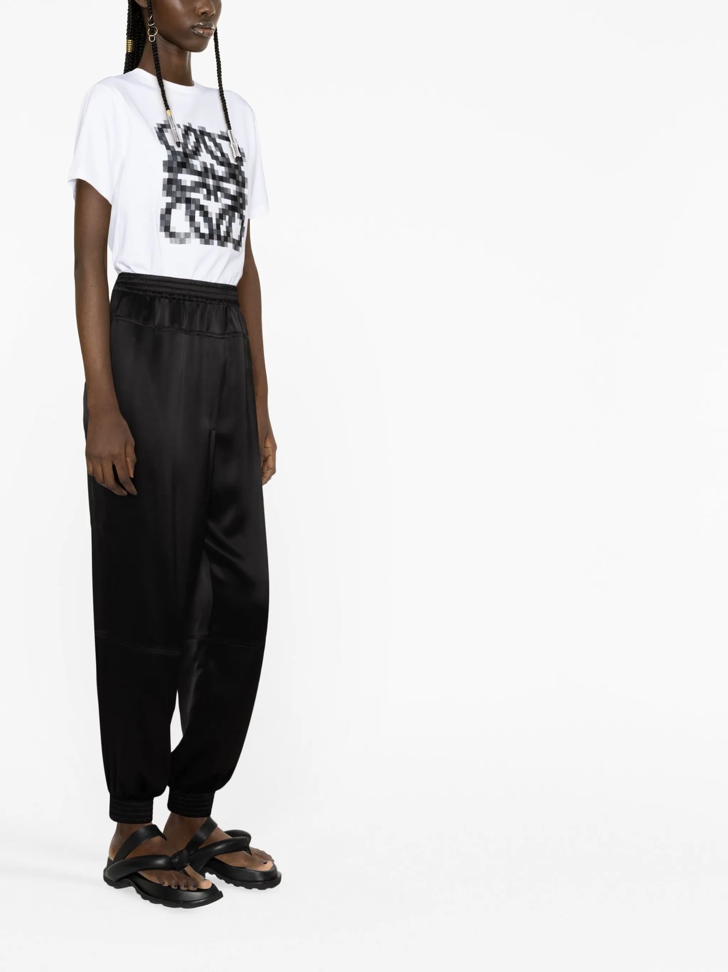pixelated logo-embroidery T-shirt