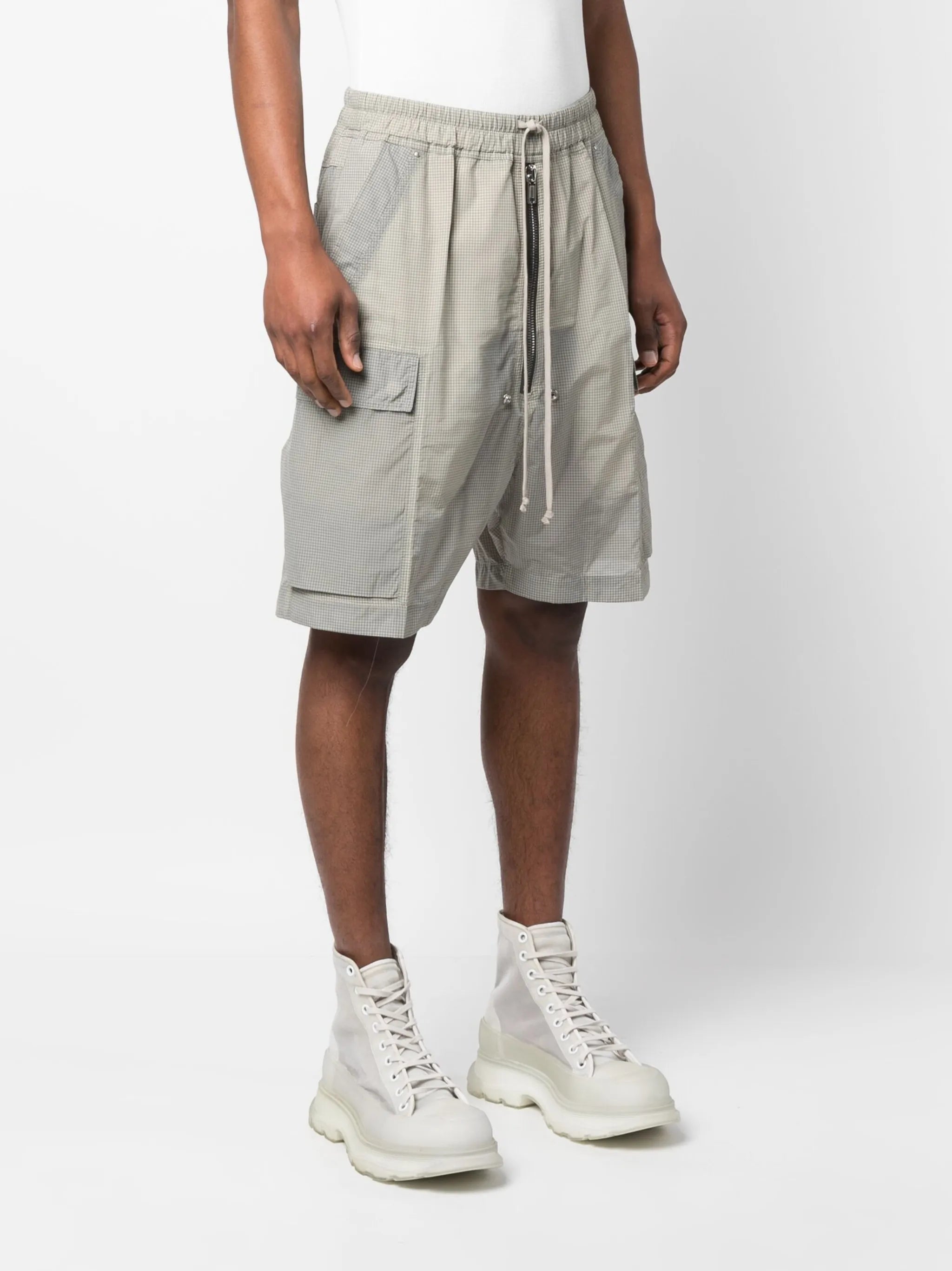 check-print drawstring shorts