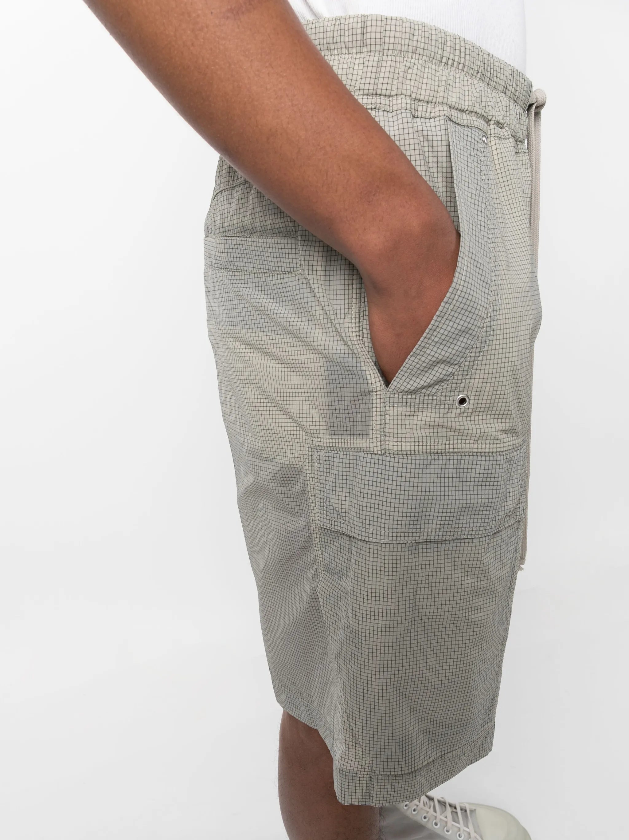check-print drawstring shorts