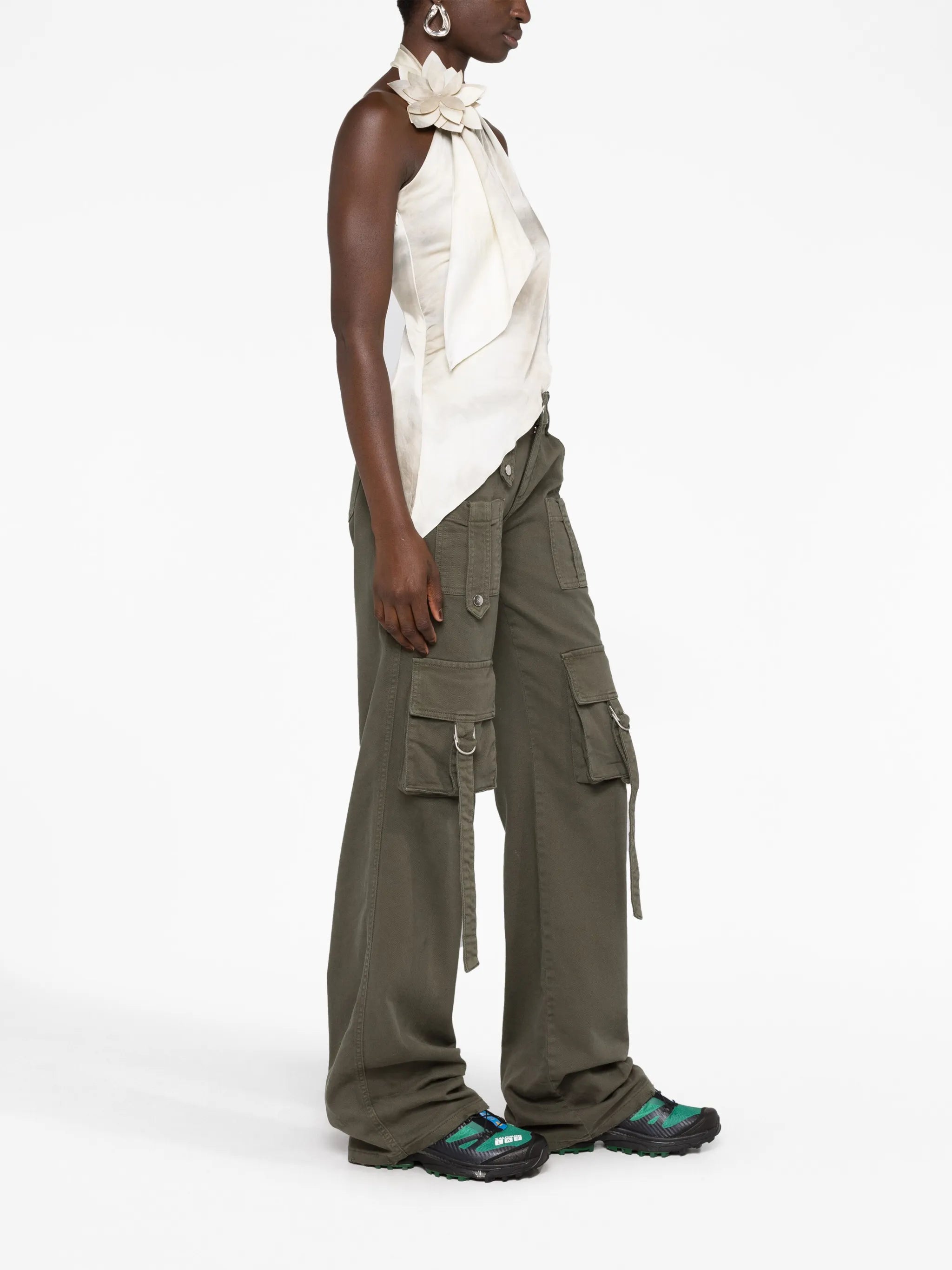 floral-appliqué asymmetric top