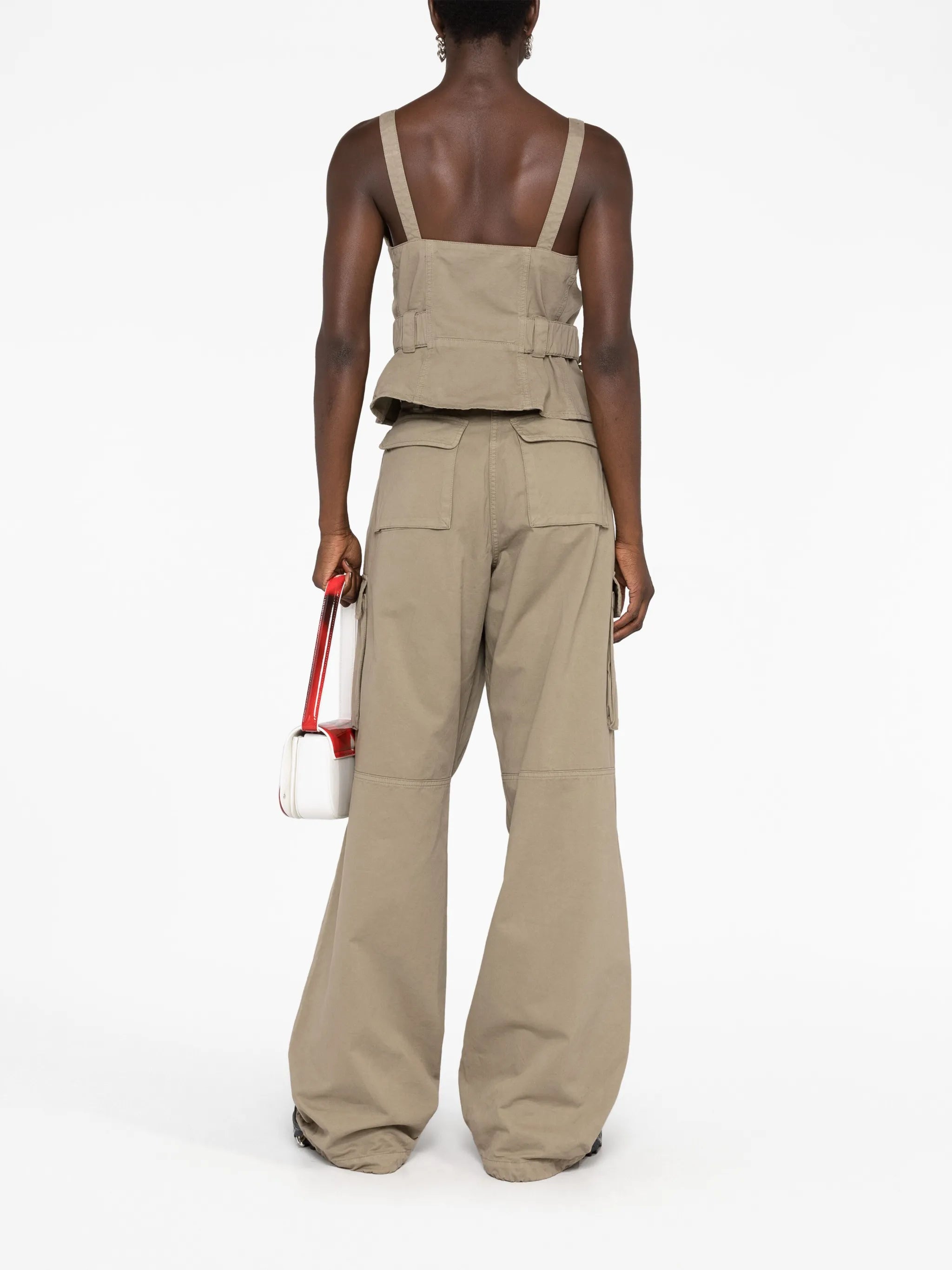 wide-leg cargo trousers