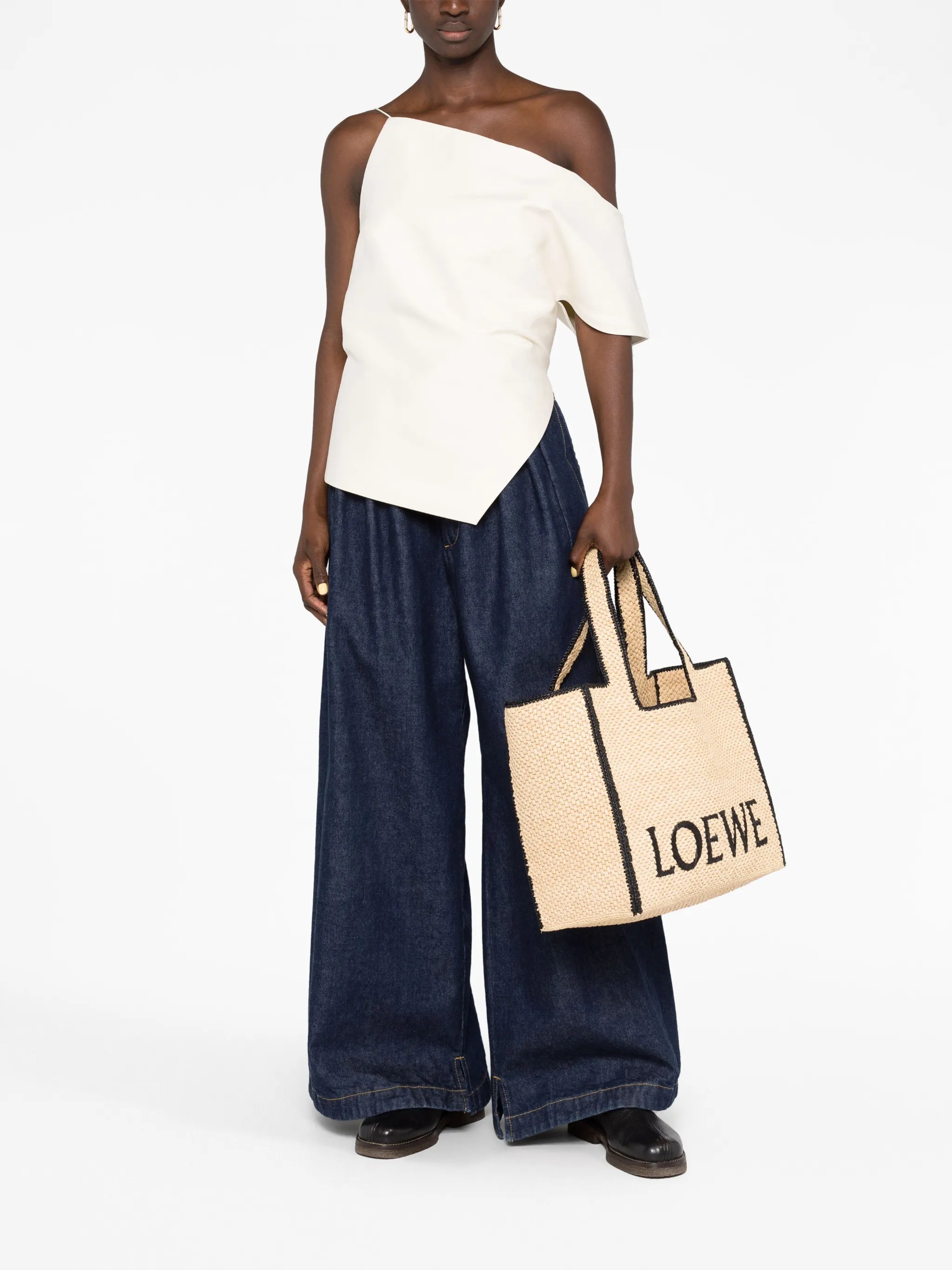 logo-lettering raffia tote bag