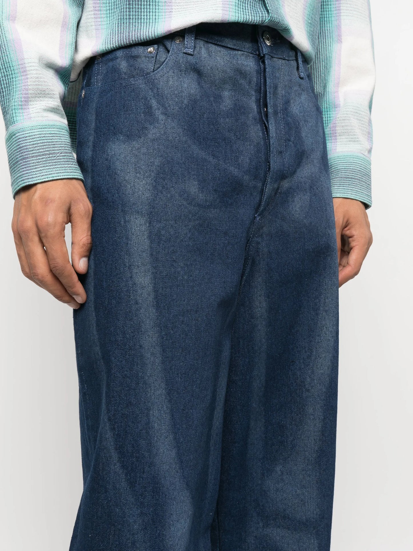 Body Scan denim shorts