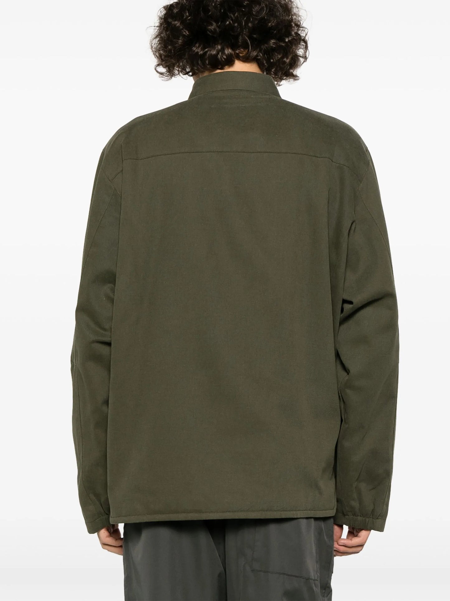 spread-collar press-stud fastening shirt