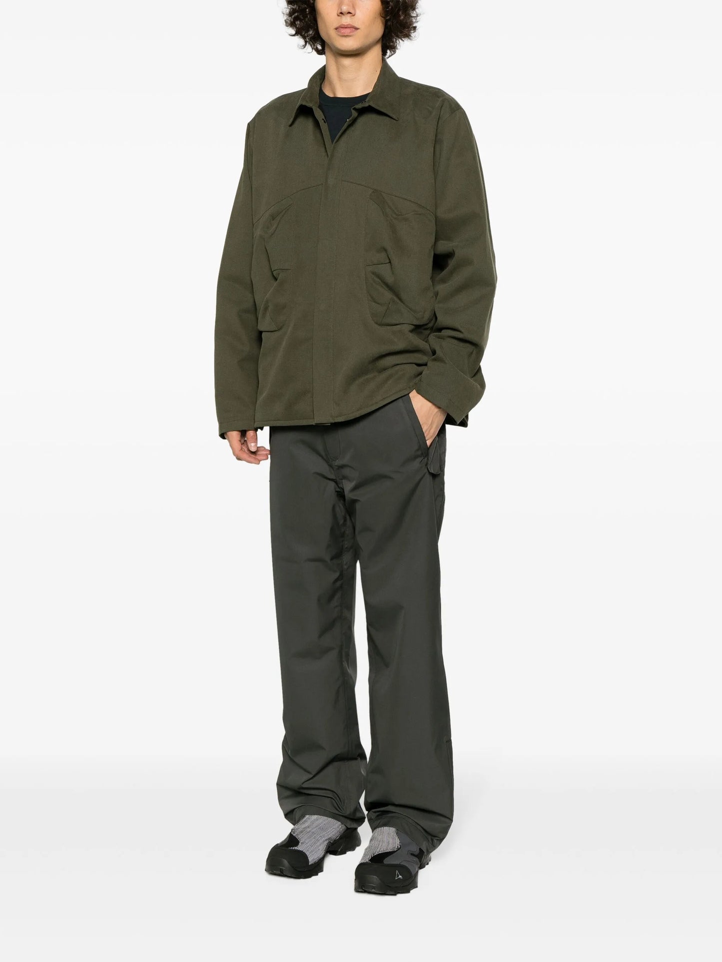 spread-collar press-stud fastening shirt