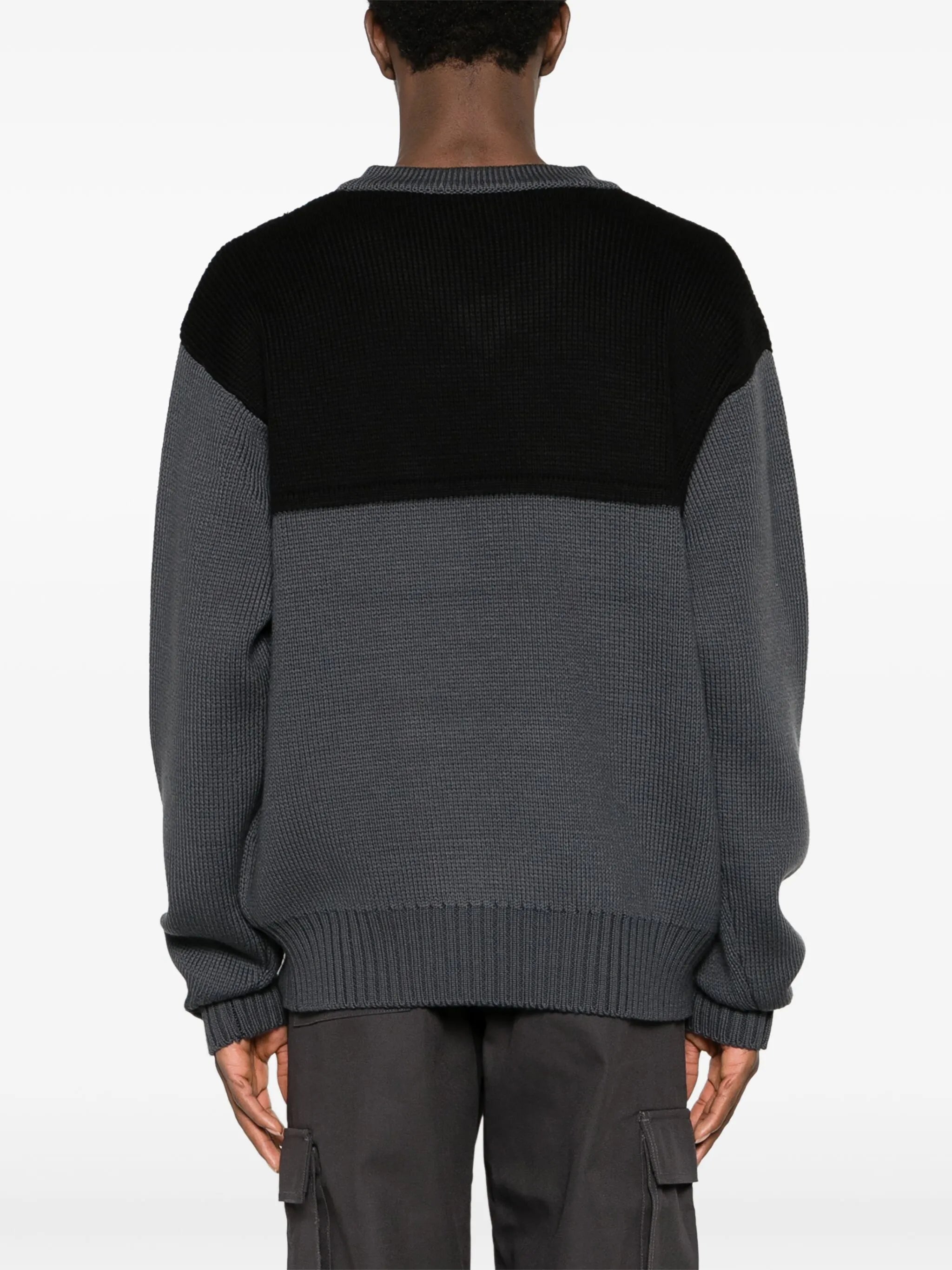 two-tone design V-neck jumper