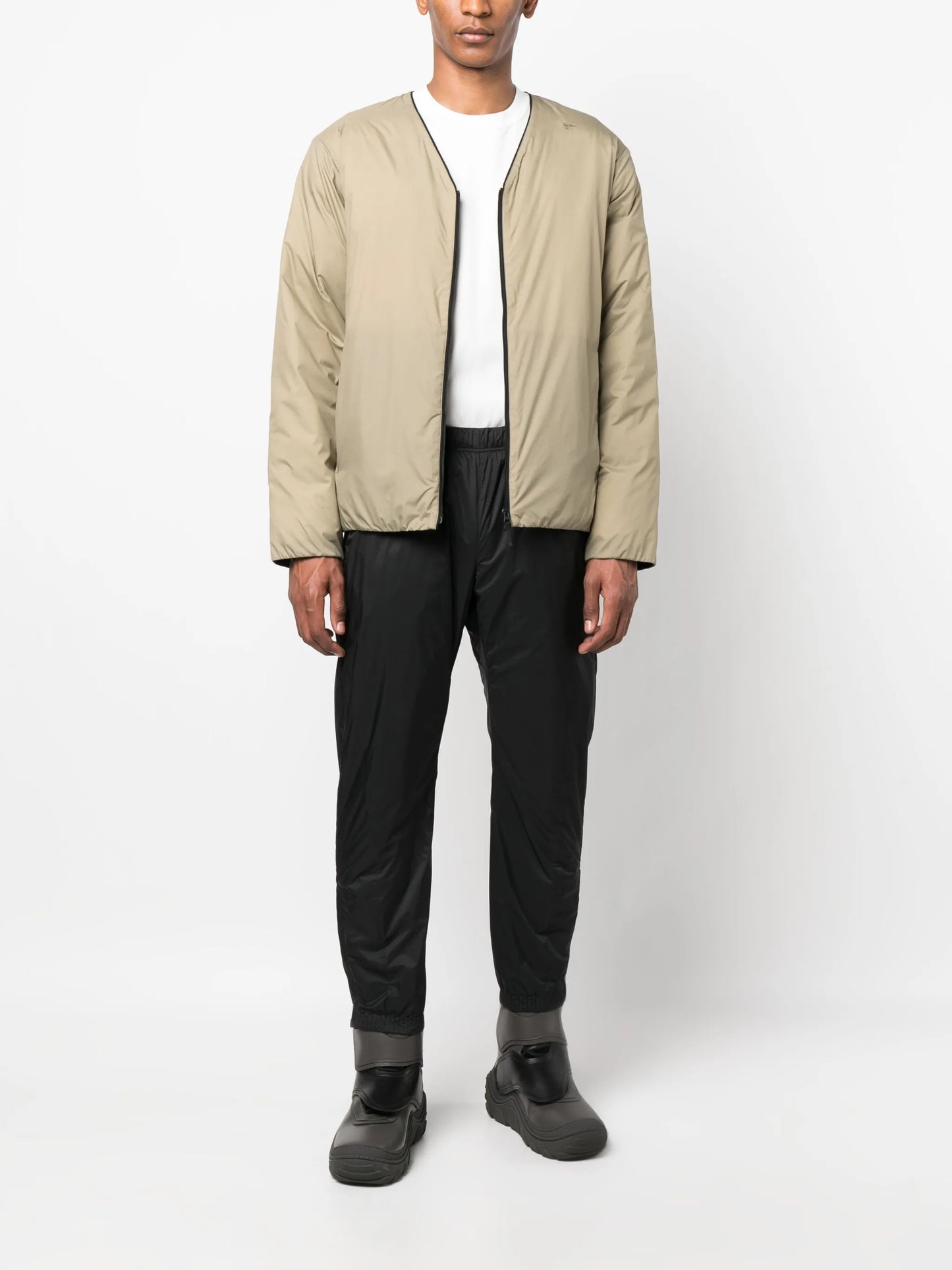 V-neck padded-design jacket
