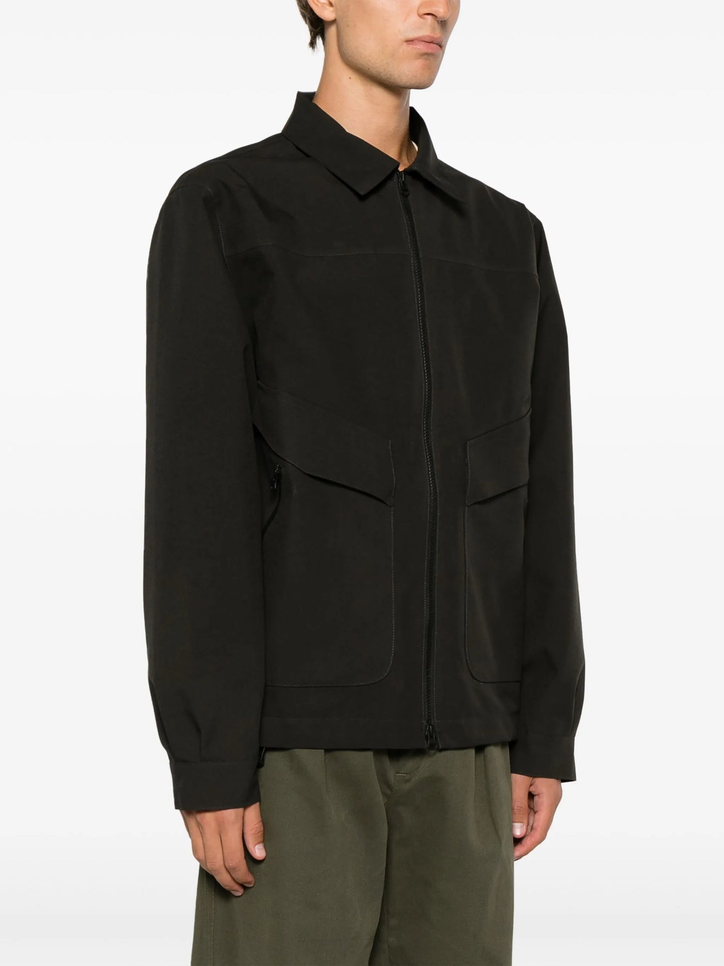 spread-collar zip-up jacket