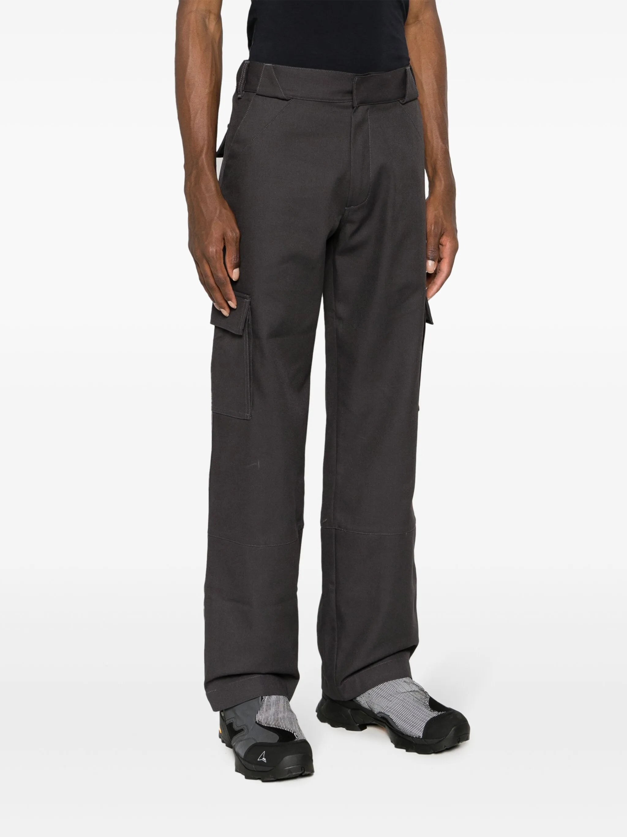 straight-leg cargo trousers