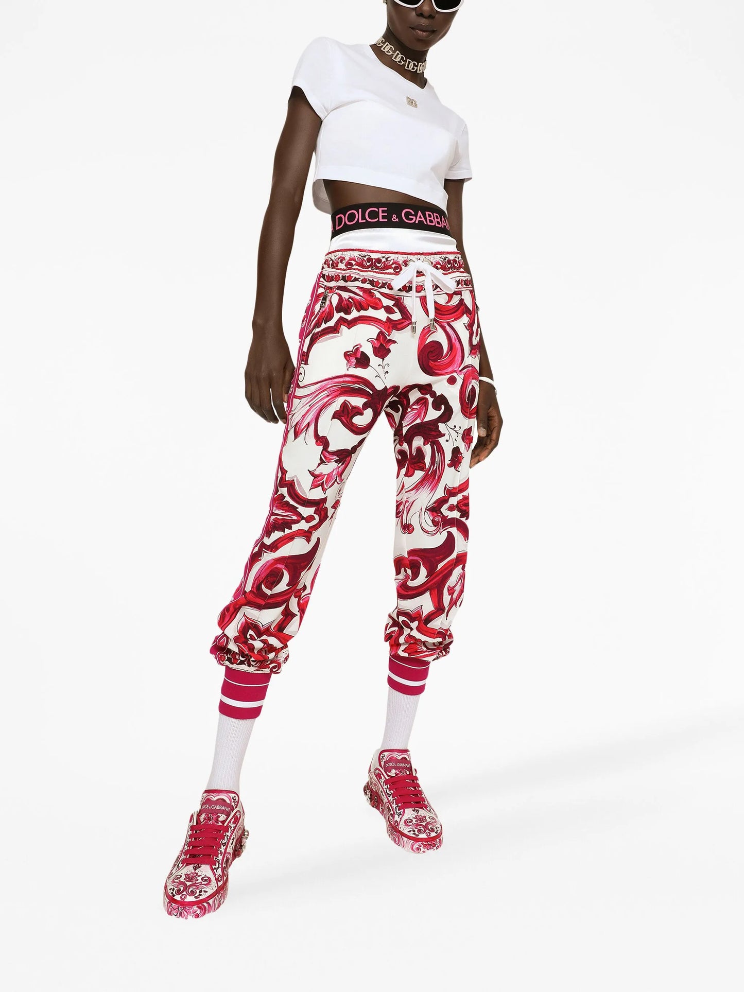 logo-embroidered crop T-shirt