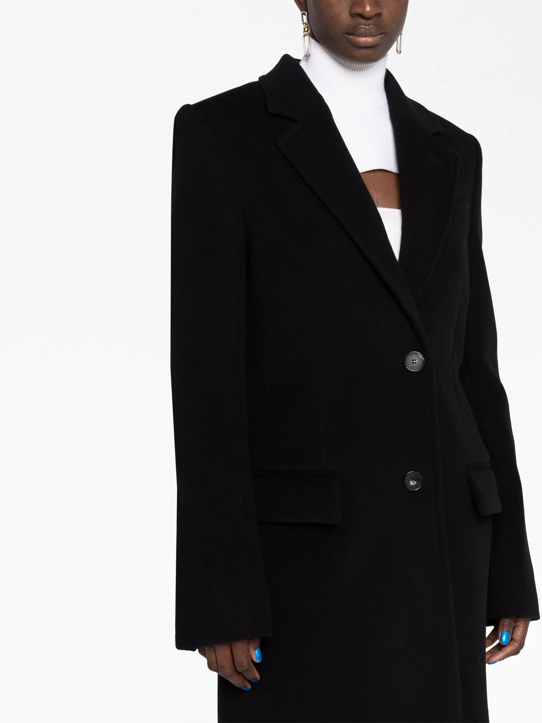 single-breasted wool coat