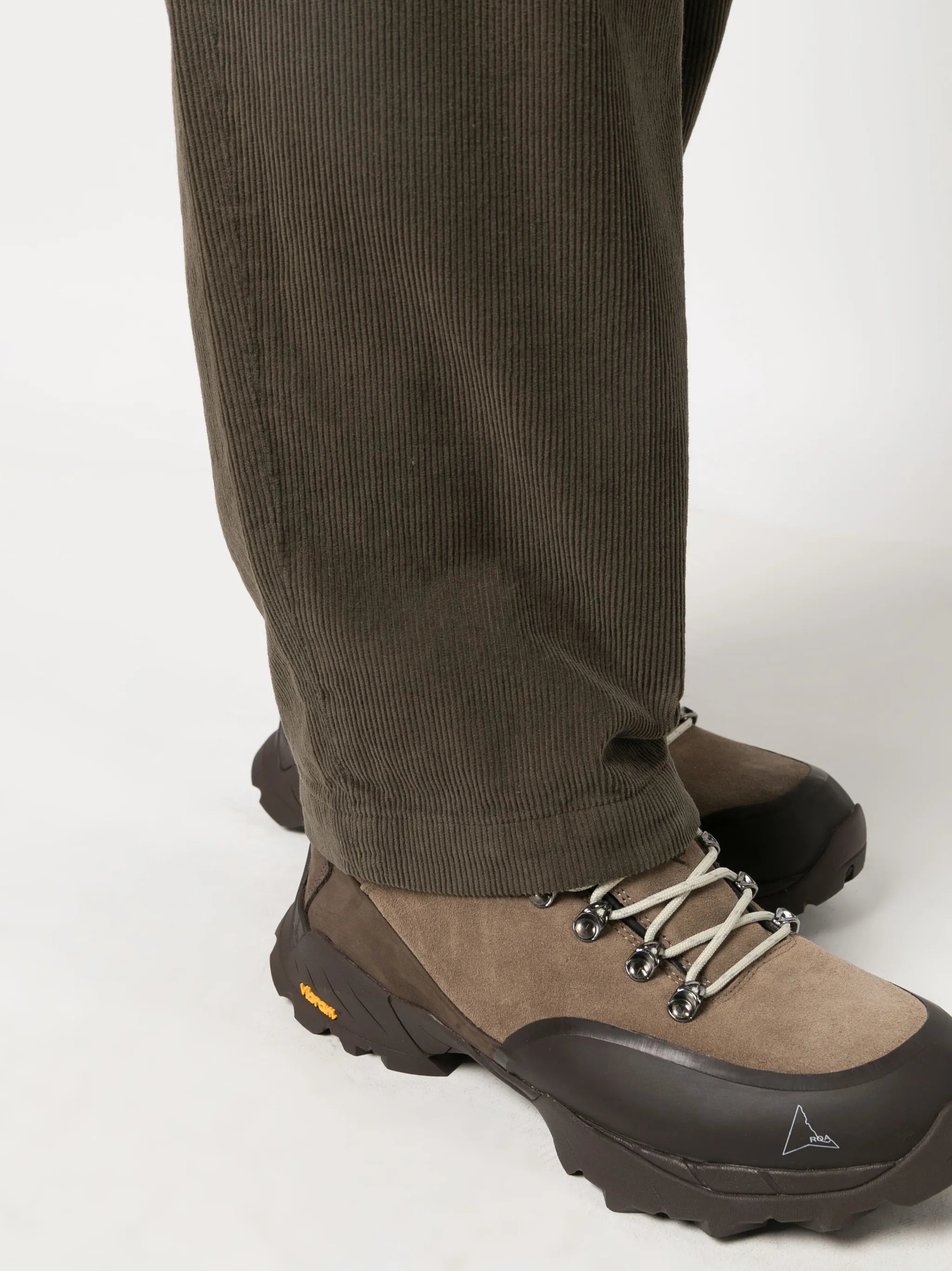 Kennari corduroy trousers
