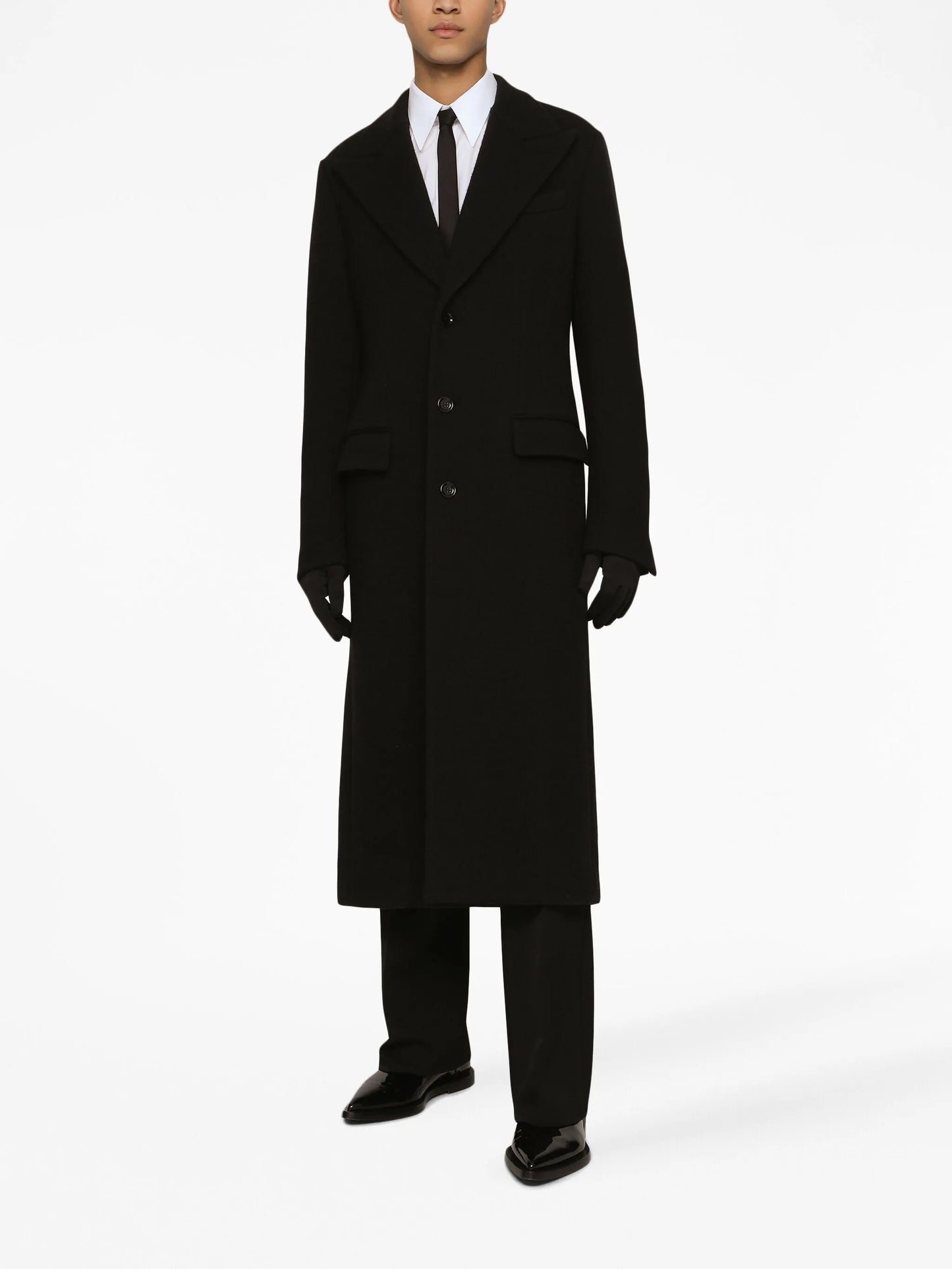 single-breasted notched-lapels coat
