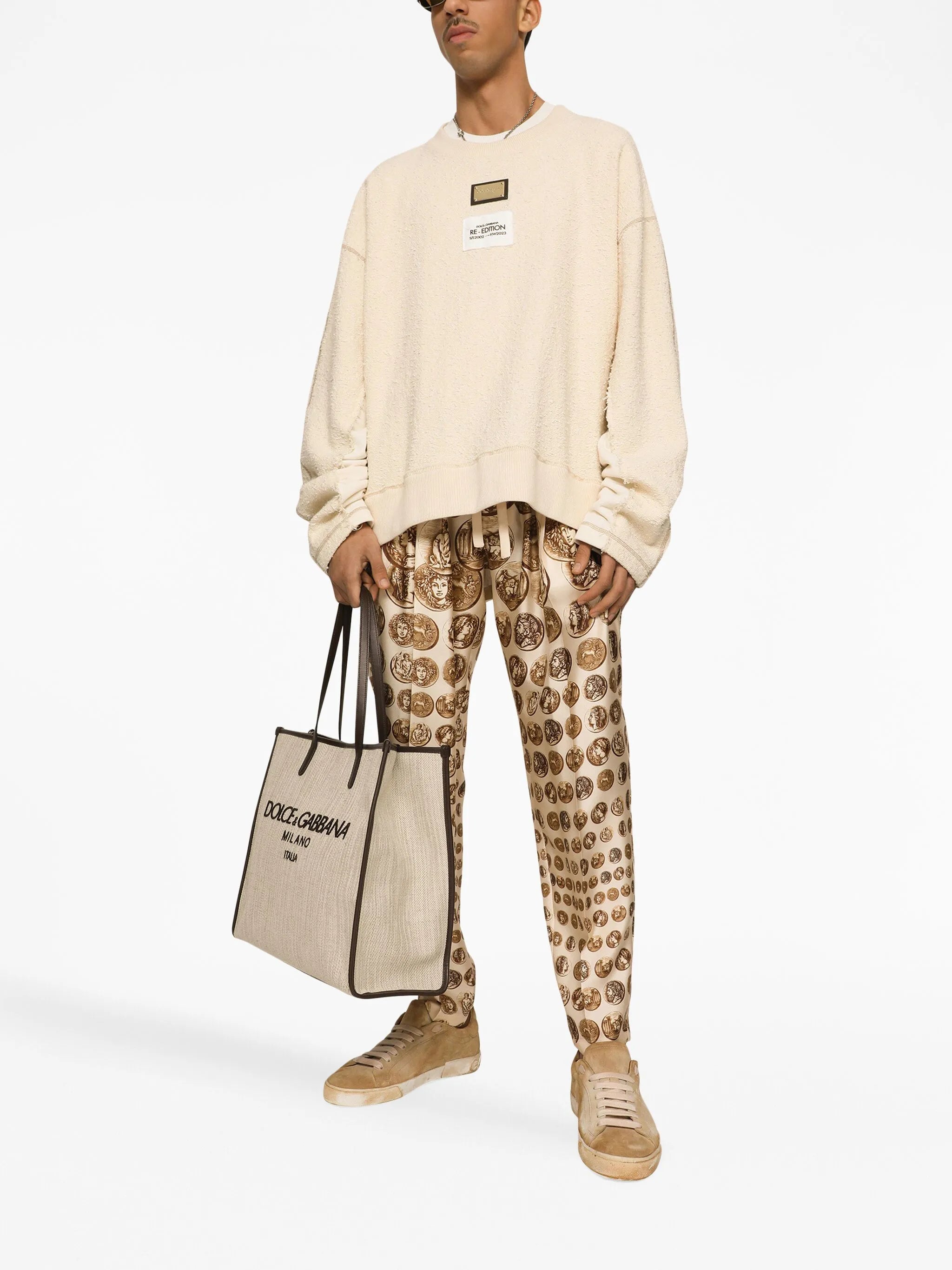 logo-patch textured sweatshirt