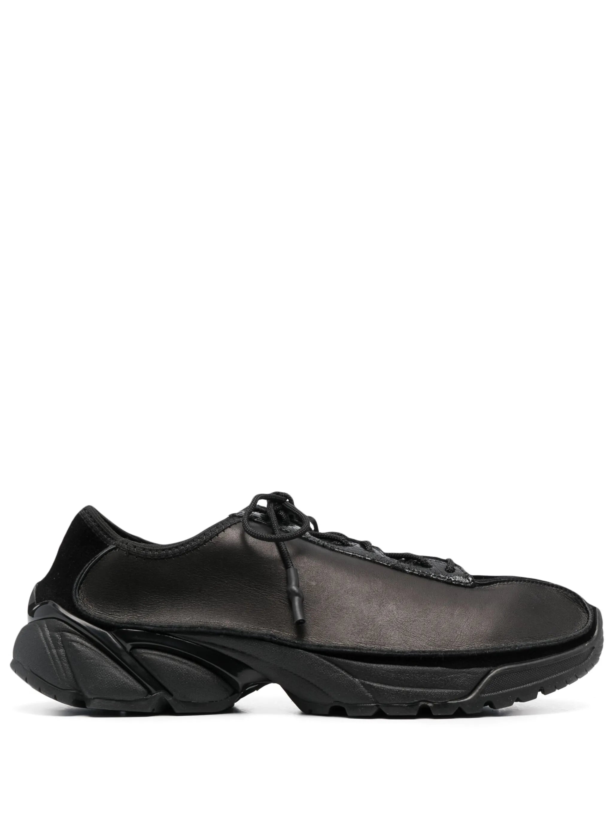 Klove sneakers
