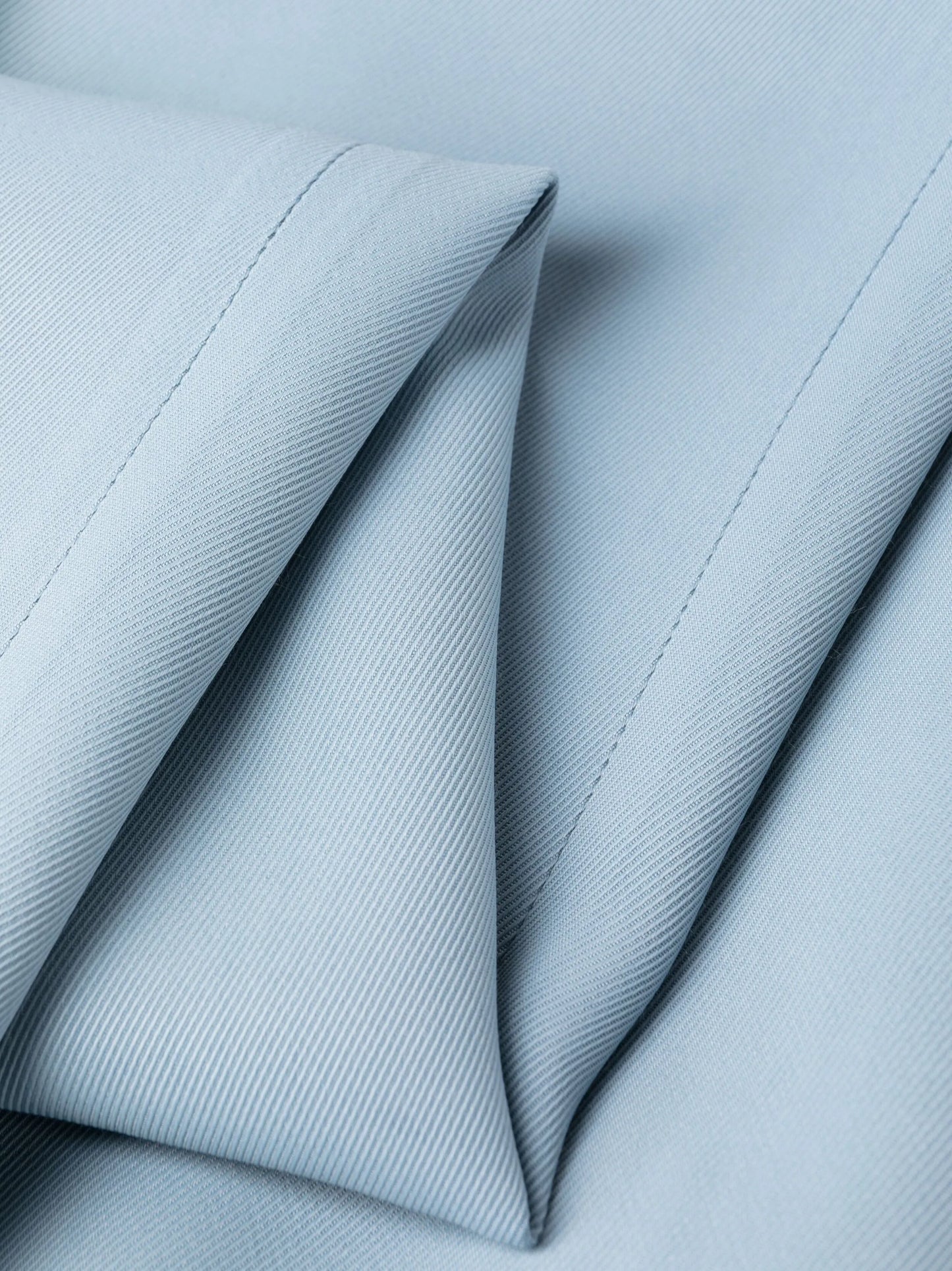 straight-leg pleated trousers