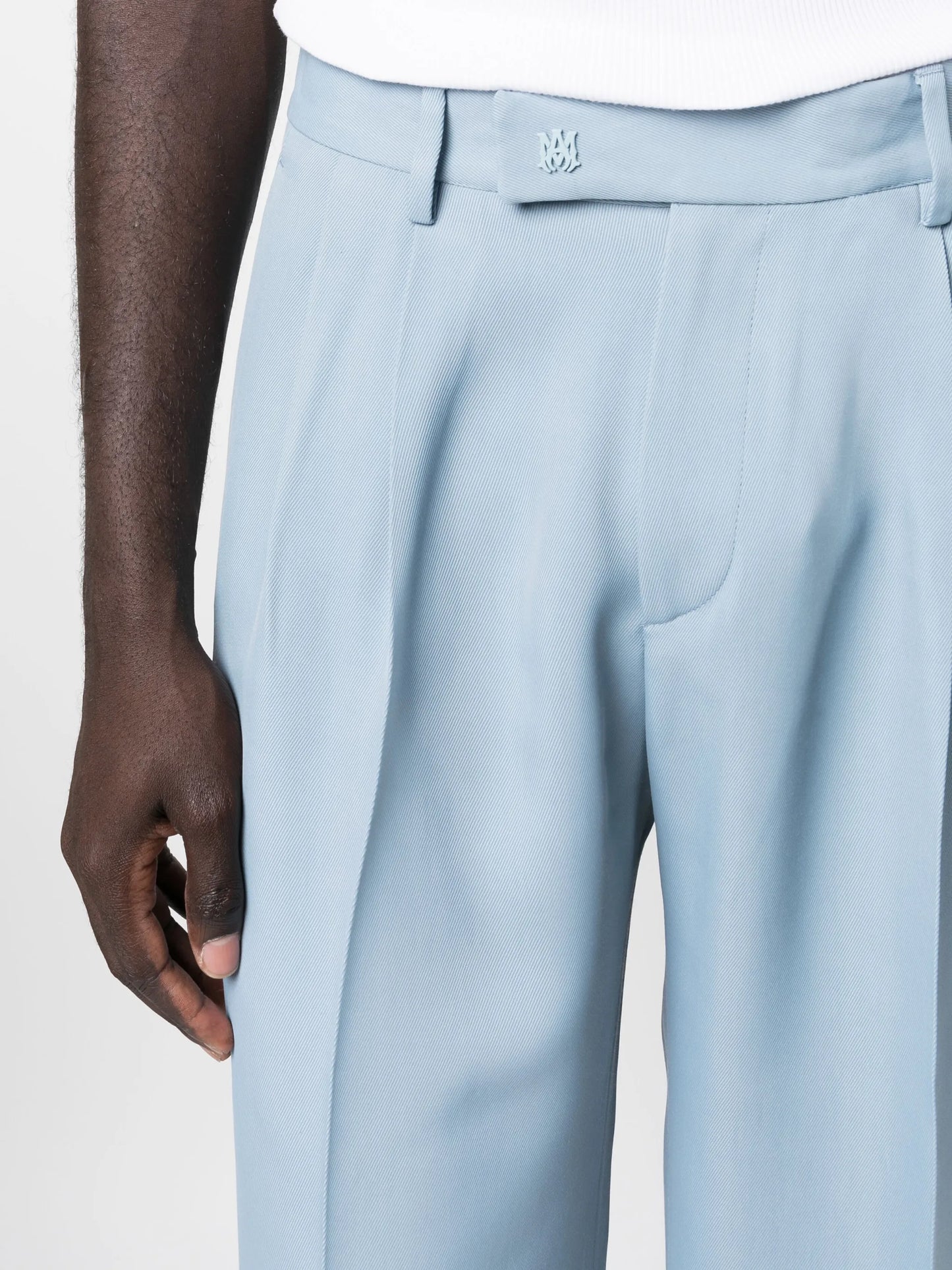 straight-leg pleated trousers