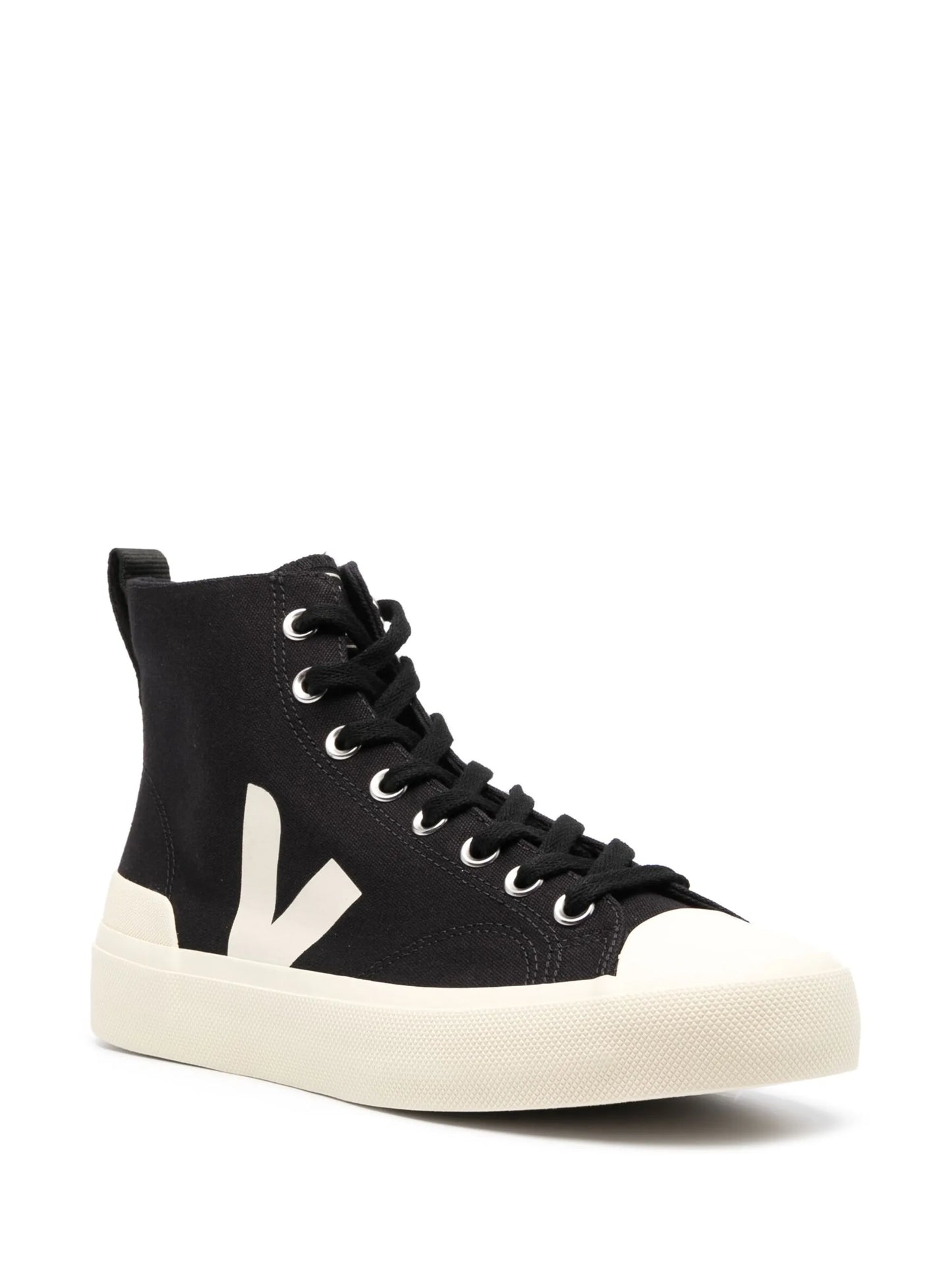 Nova HT sneakers