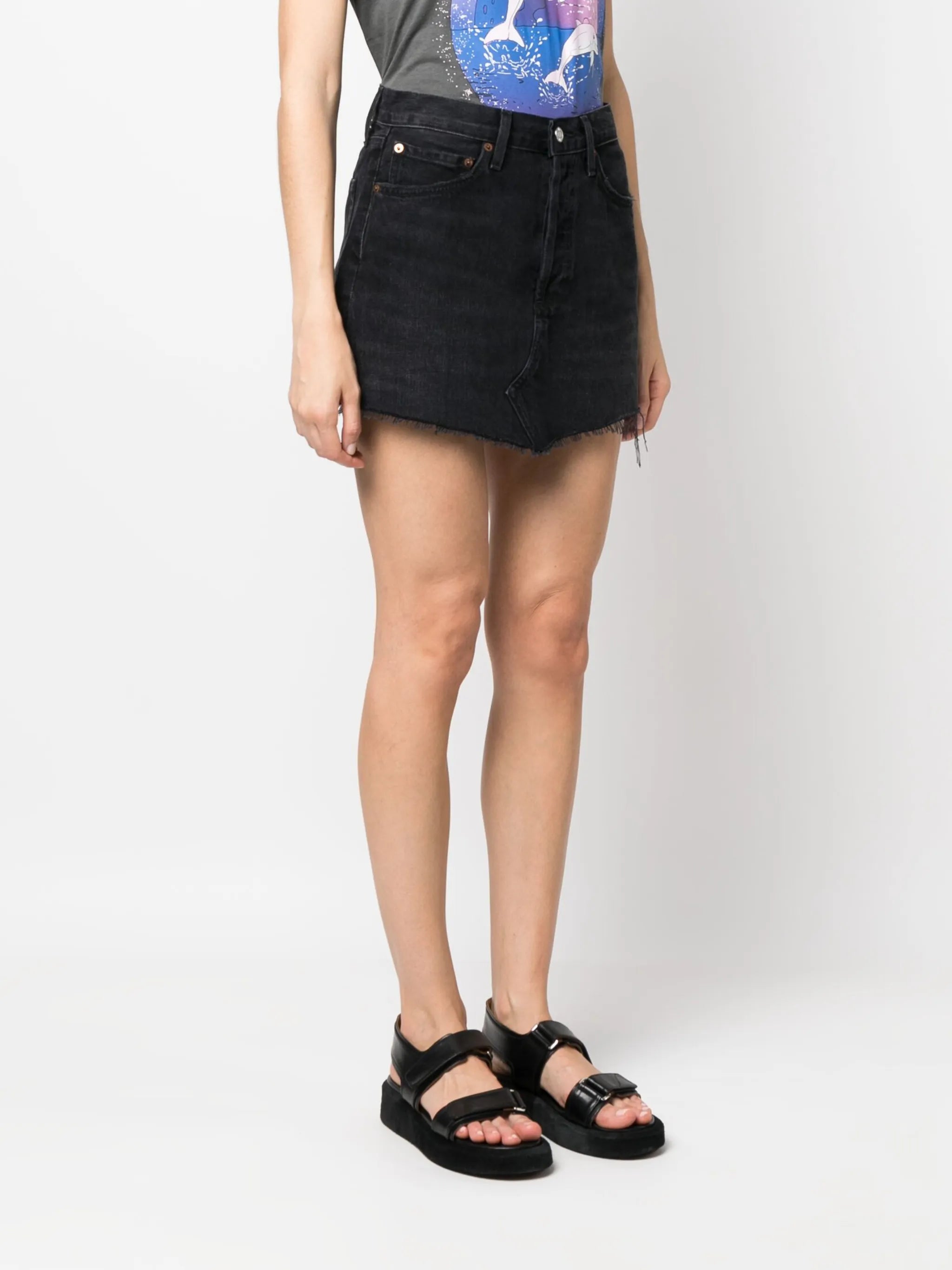 raw-cut hem denim skirt