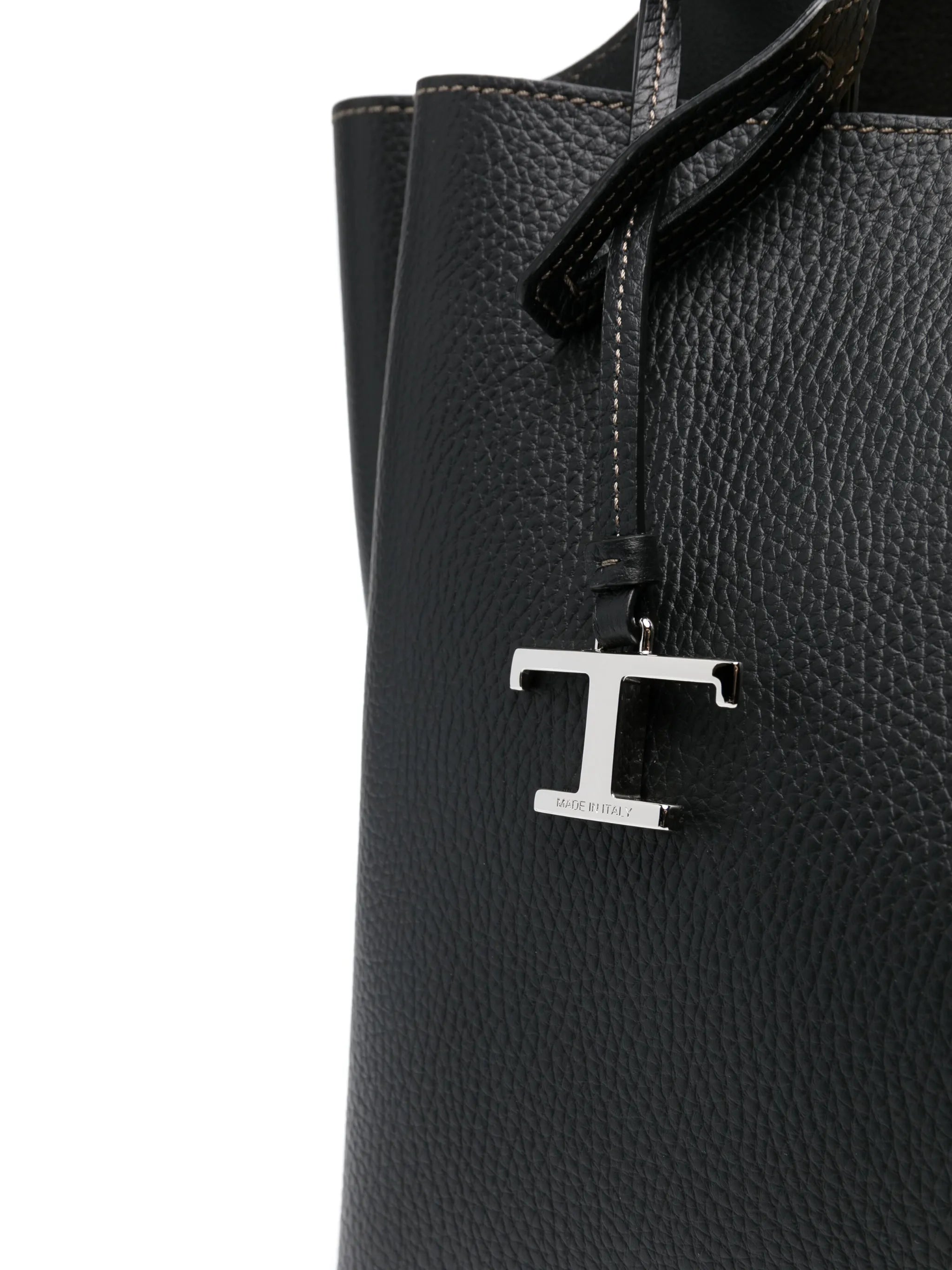 T-pendant leather tote bag