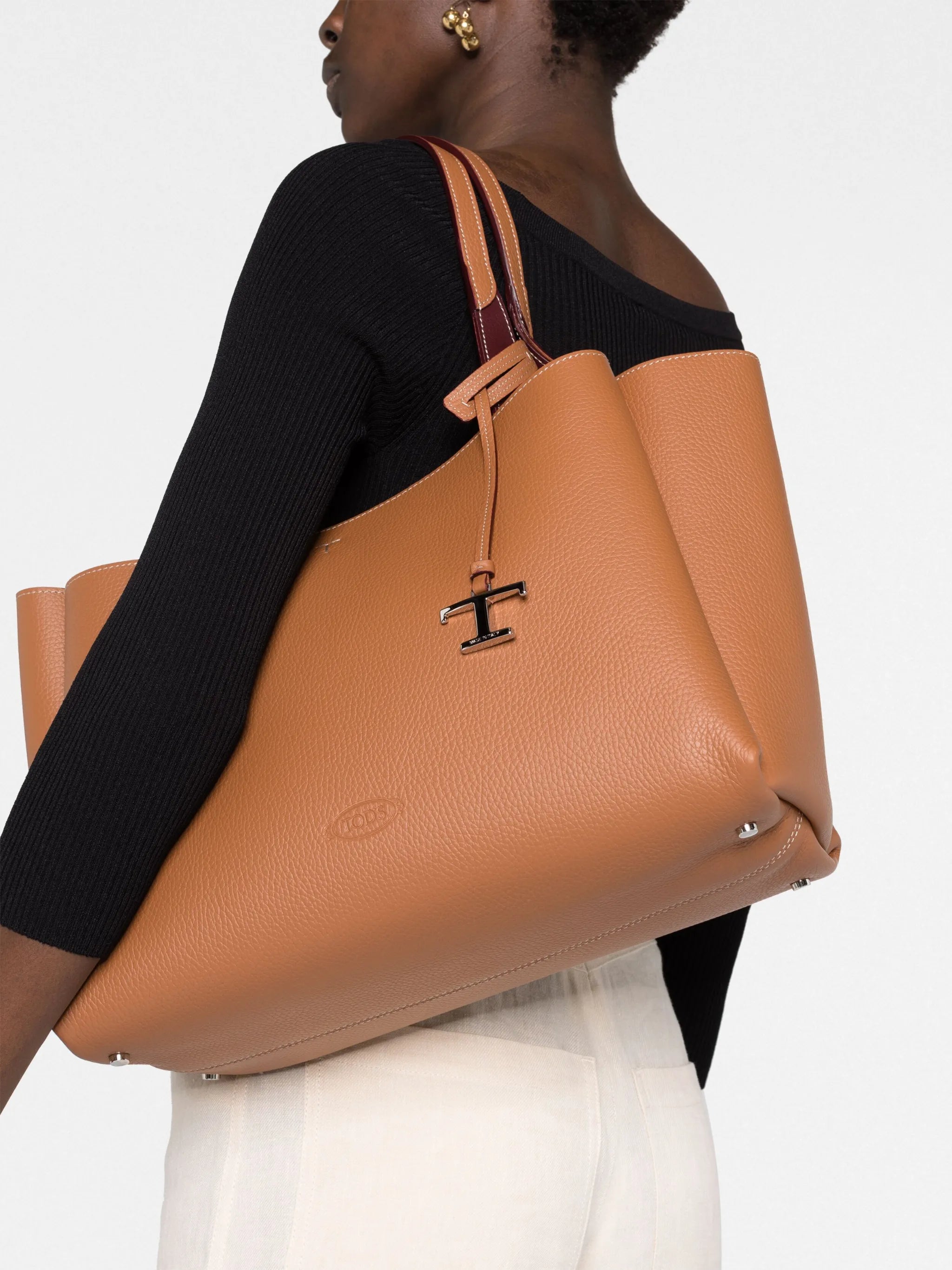 T Timeless leather tote bag