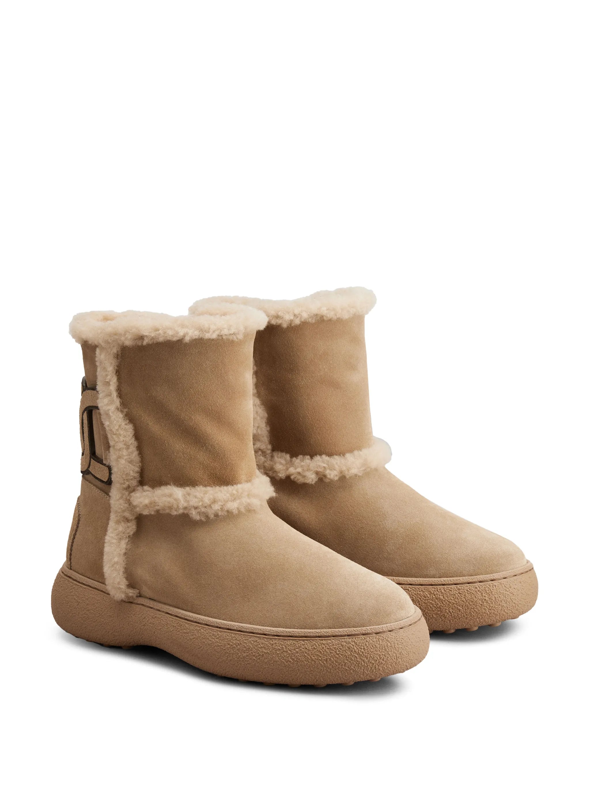 logo-patch suede boots