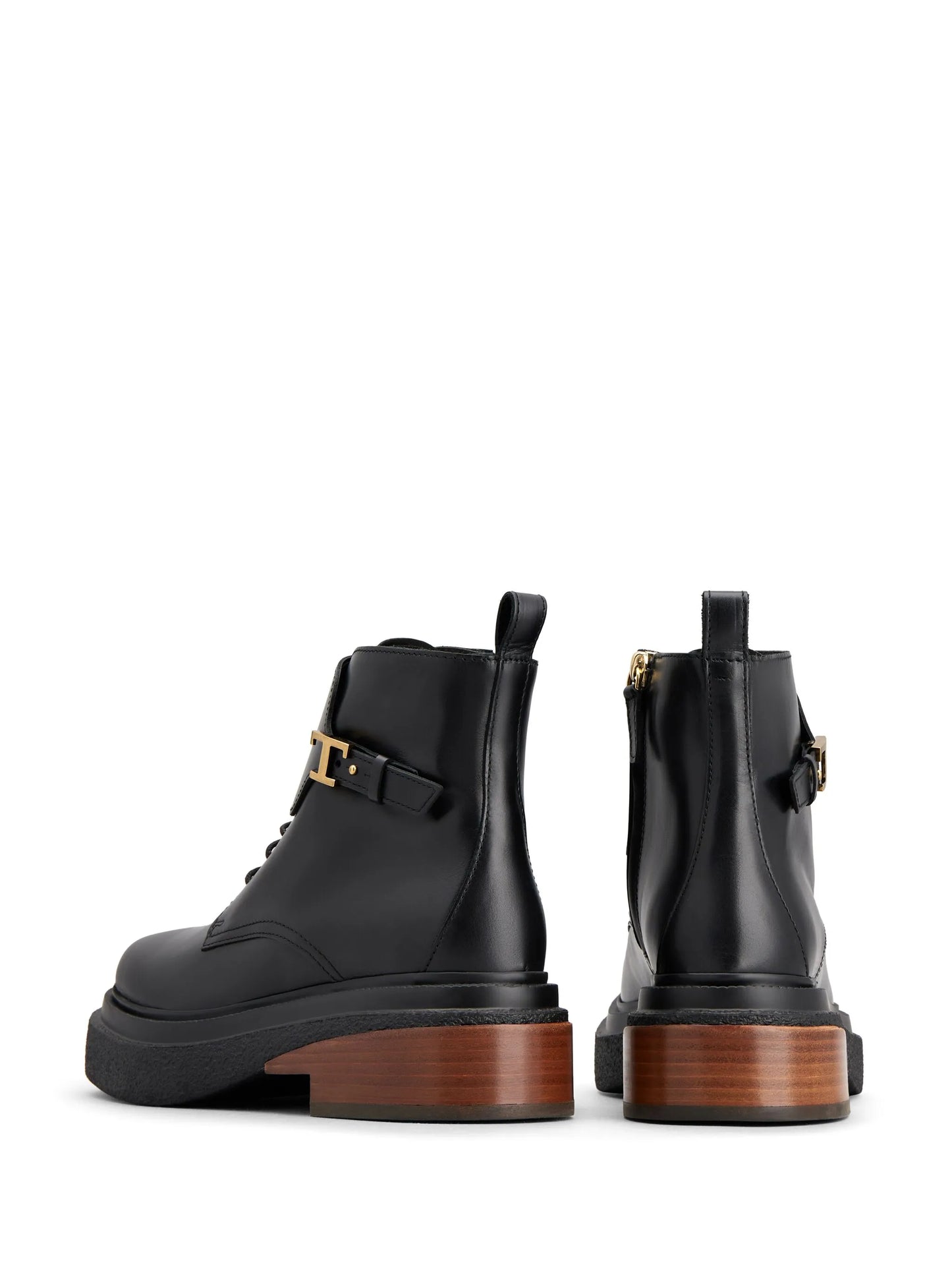 logo-plaque leather ankle boots