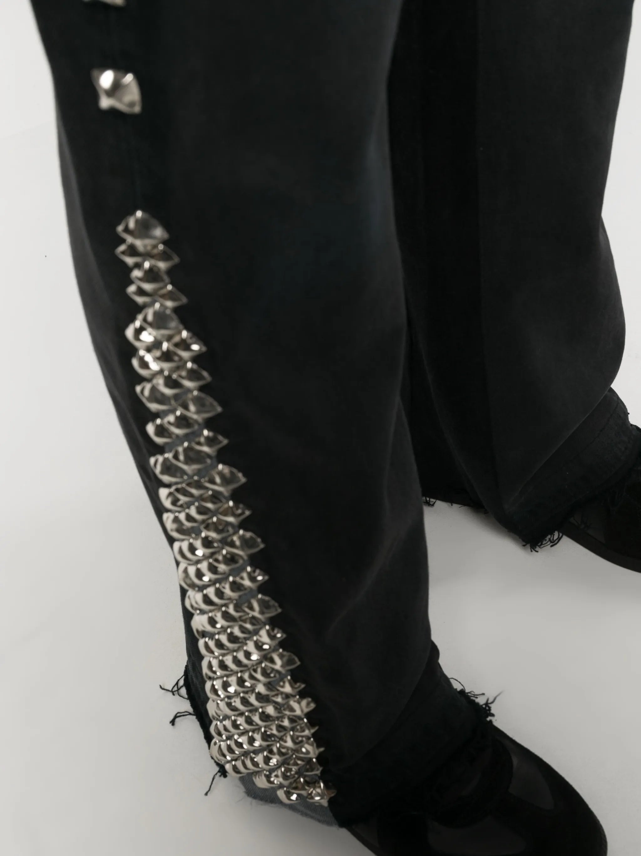 logo-patch spike-stud jeans