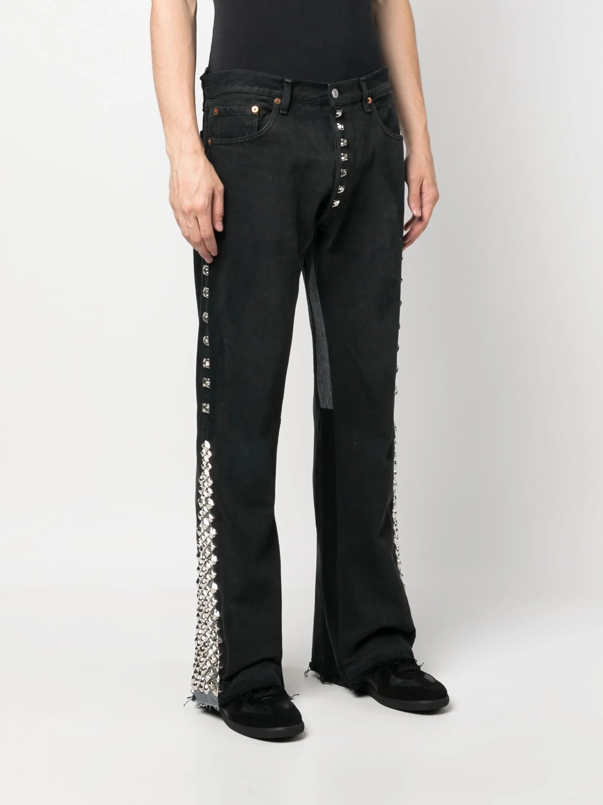 logo-patch spike-stud jeans