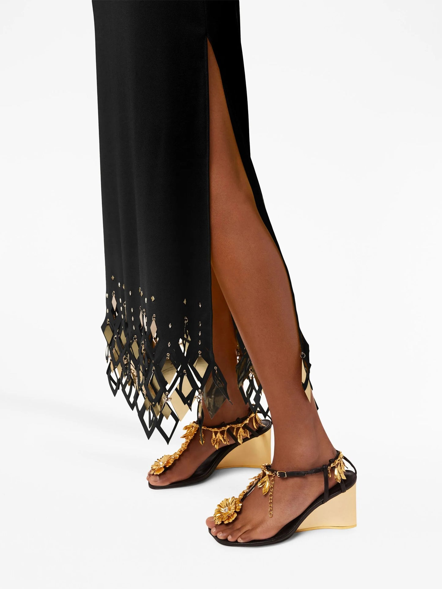 hanging-details cropped T-shirt