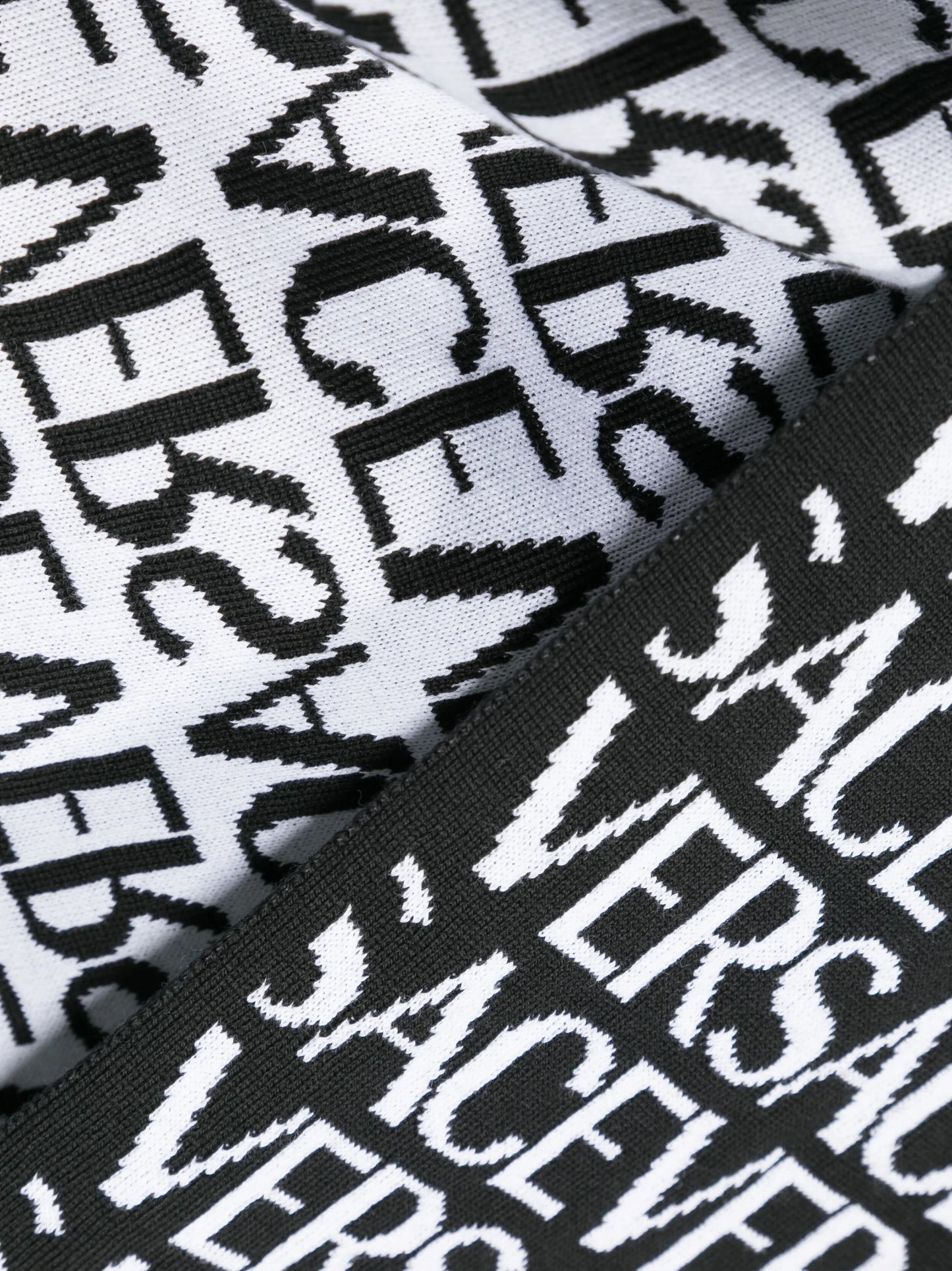 Versace Allover ribbed-knit scarf