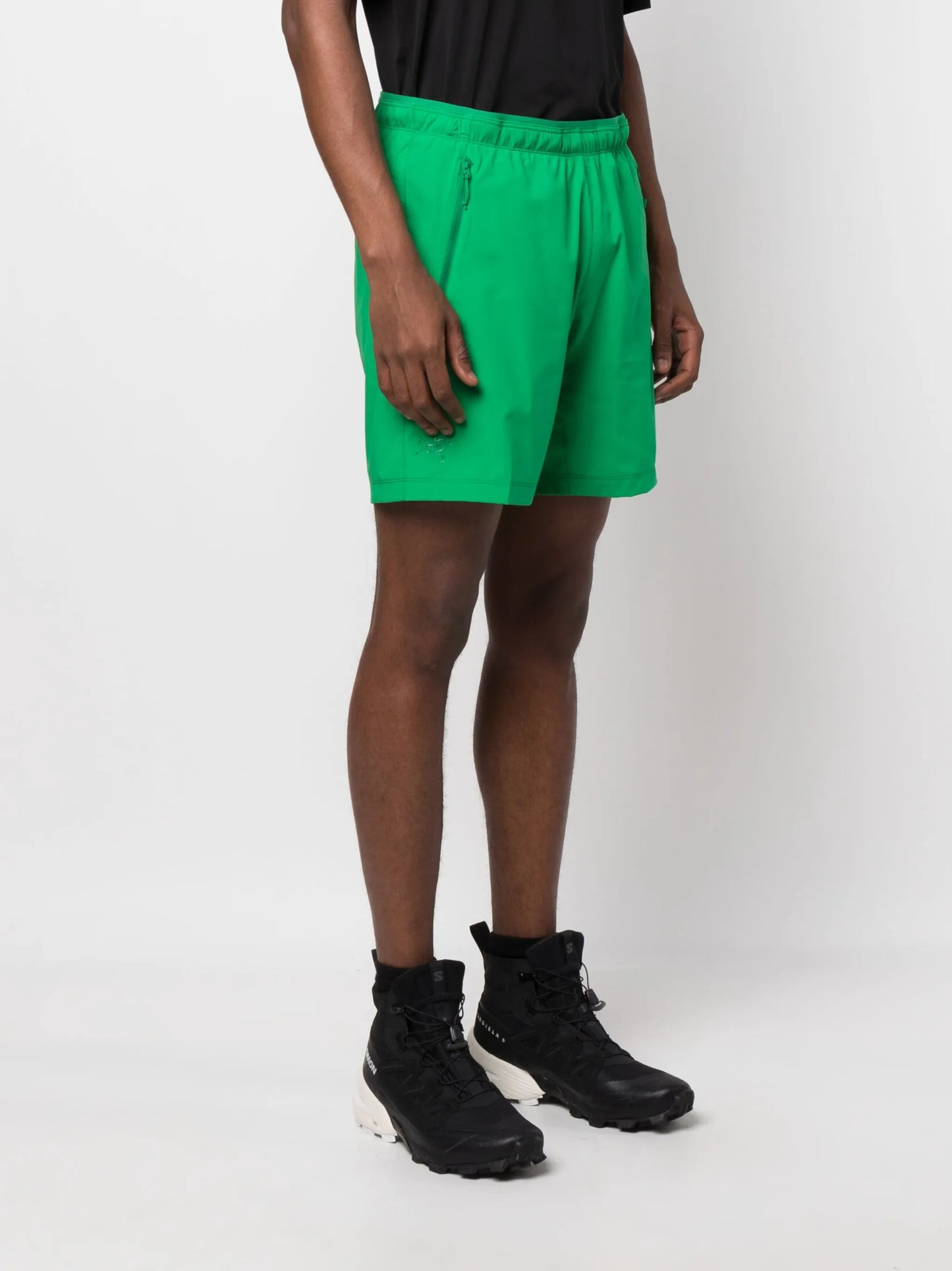 Incendo above-knee track shorts