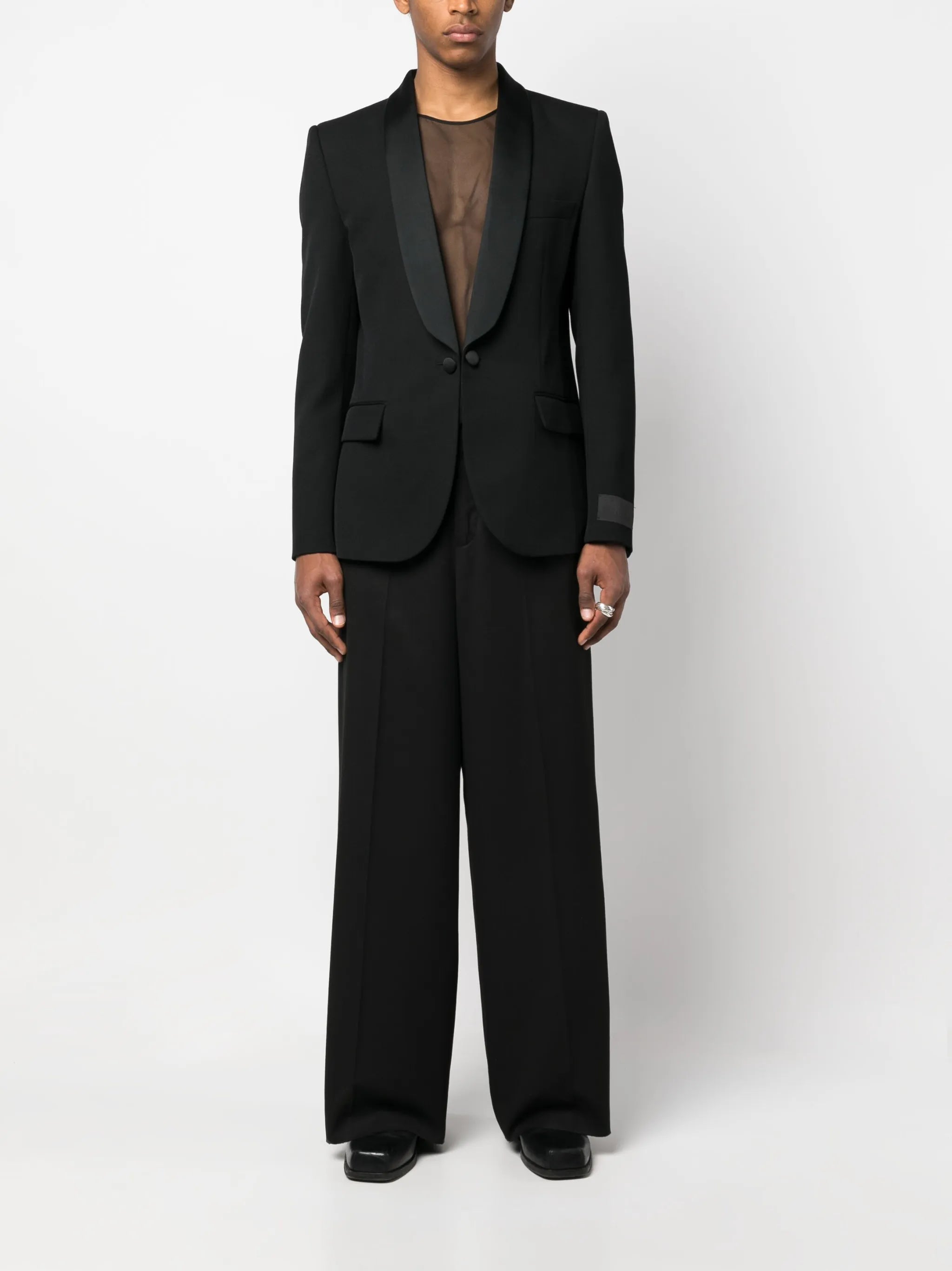 single-breasted blazer