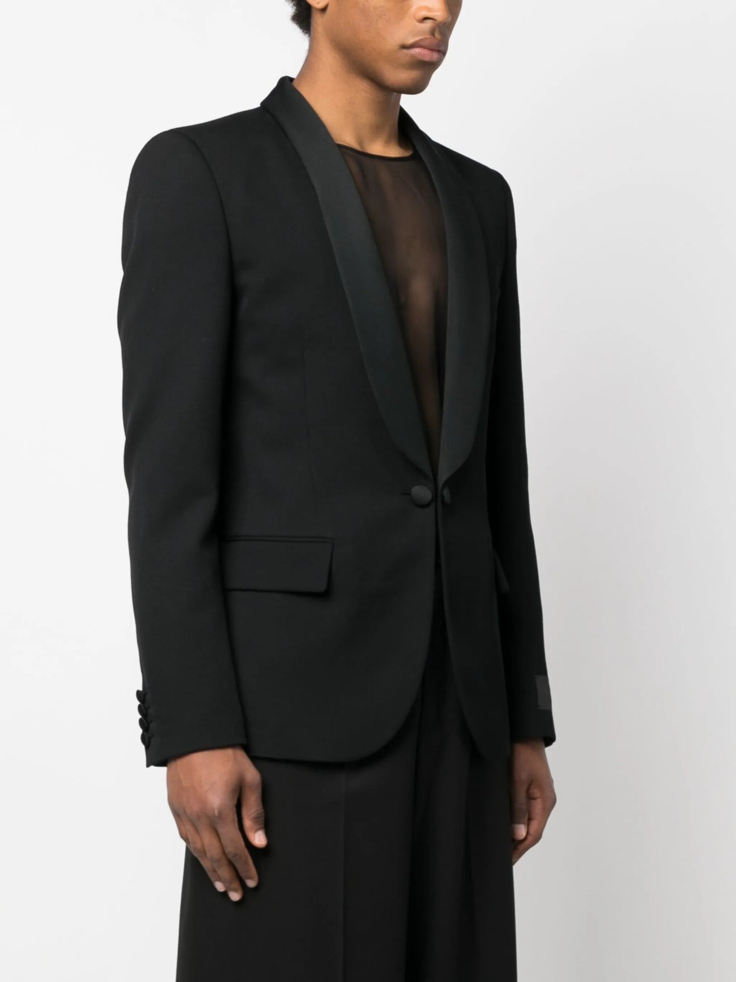 single-breasted blazer