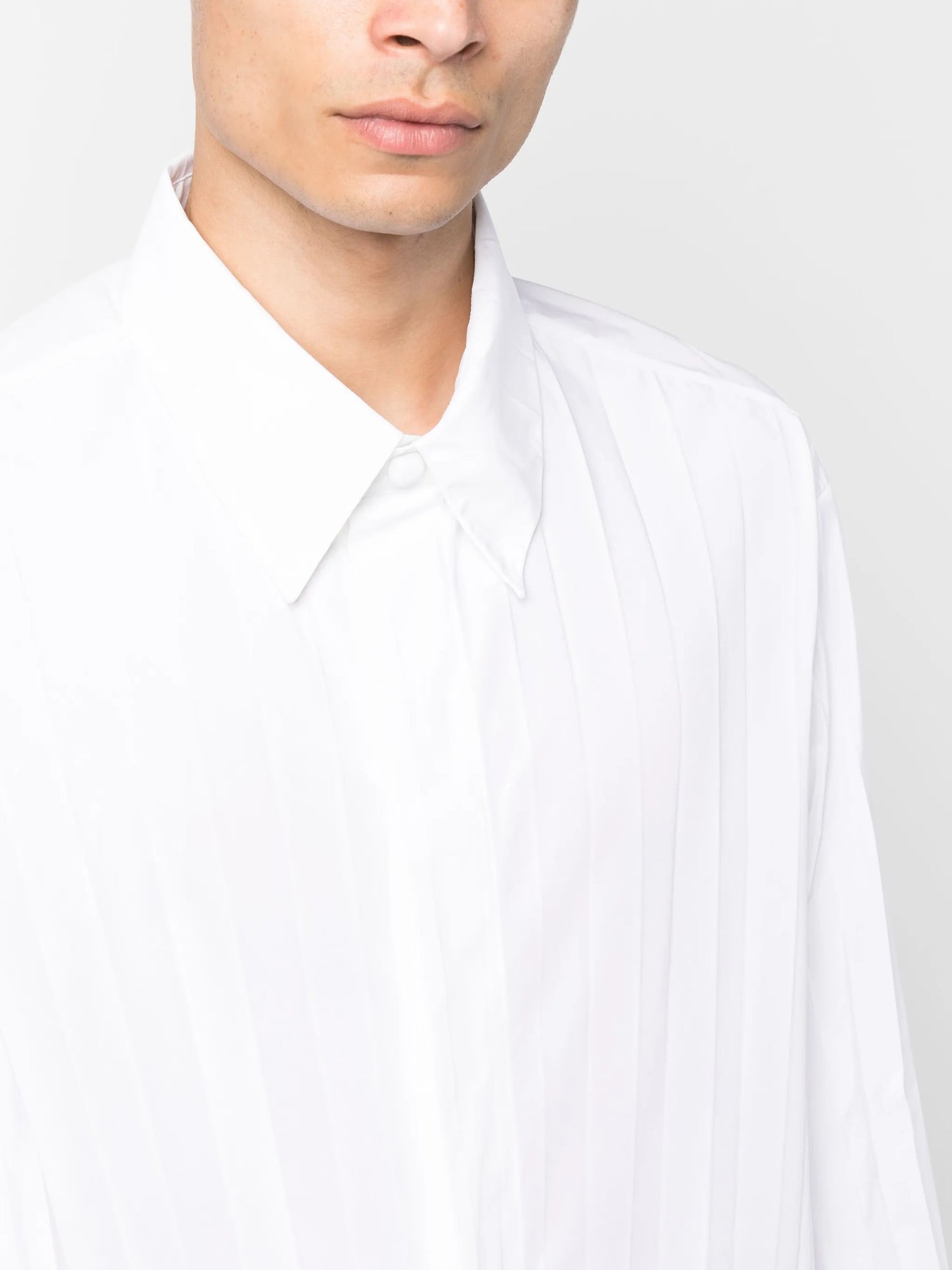 pleated long-sleeve shirt