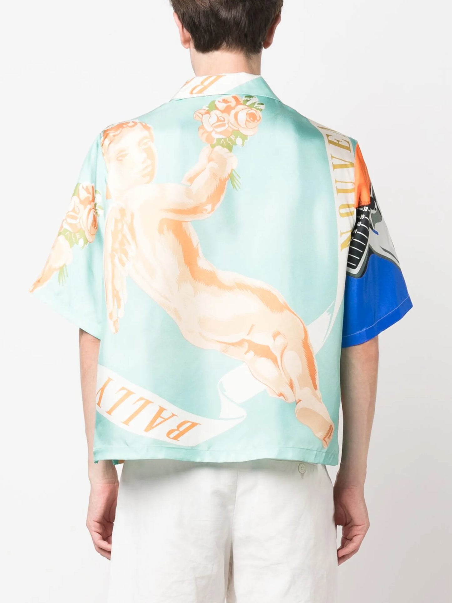 graphic-print short-sleeved shirt