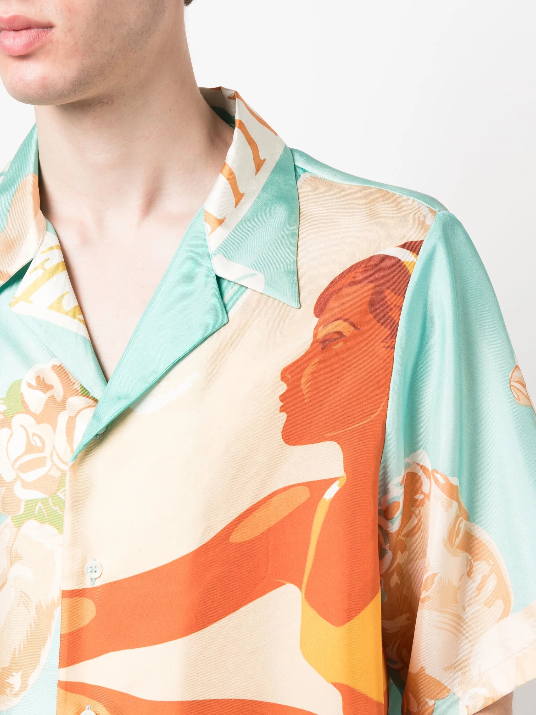 graphic-print short-sleeved shirt